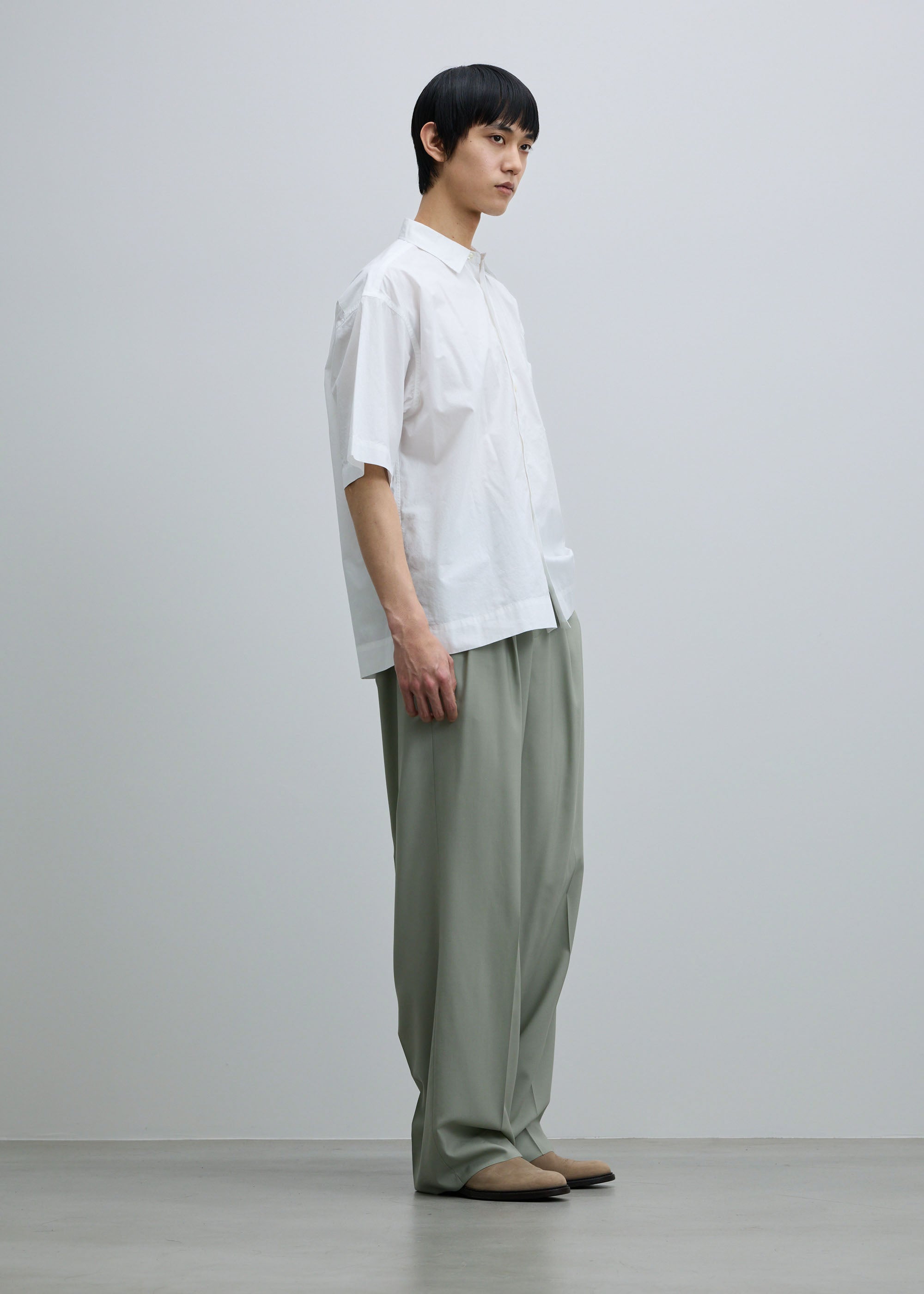 スーパー140ライトウールタックワイドストレートパンツ