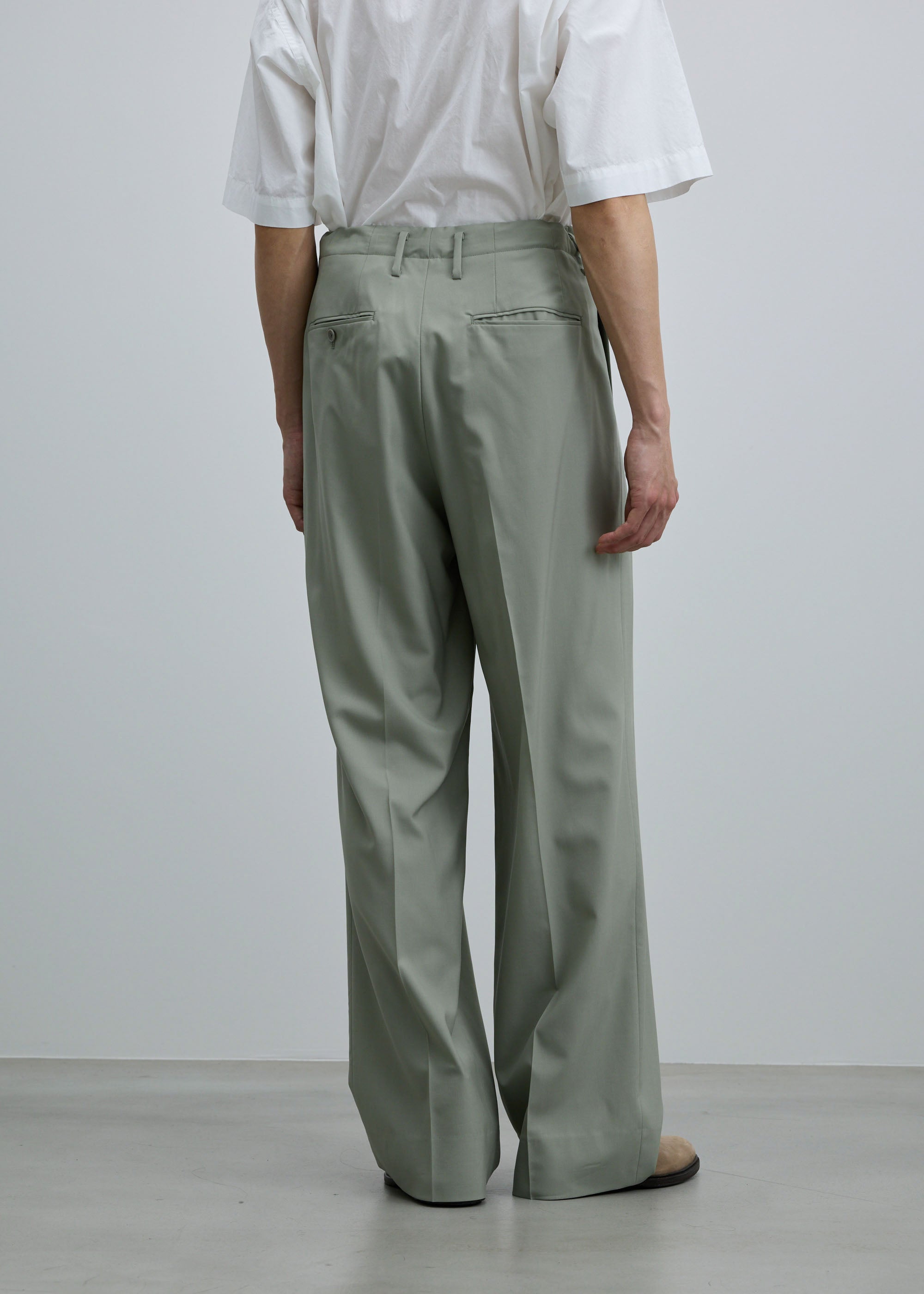 スーパー140ライトウールタックワイドストレートパンツ
