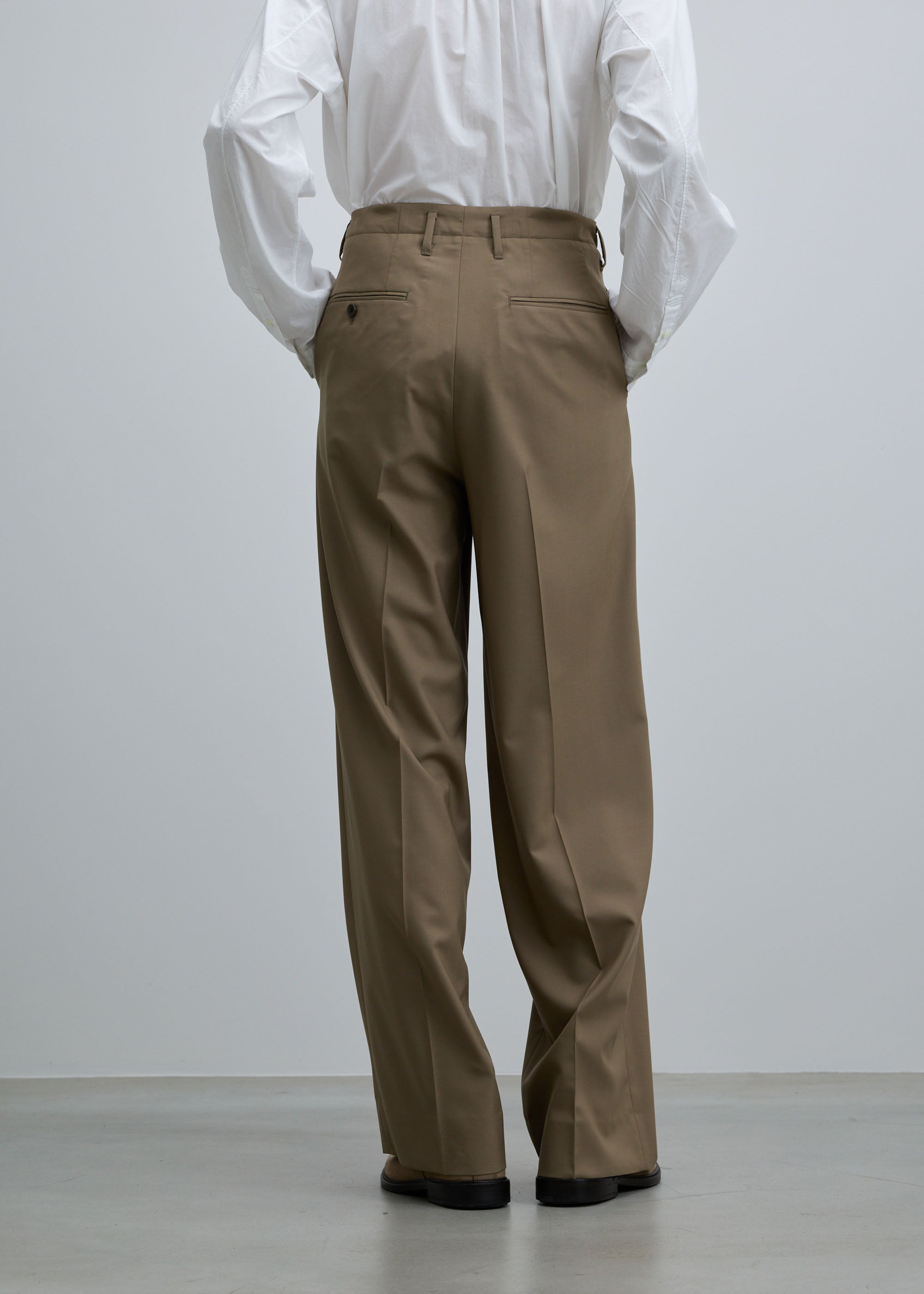 スーパー140ライトウールタックワイドストレートパンツ