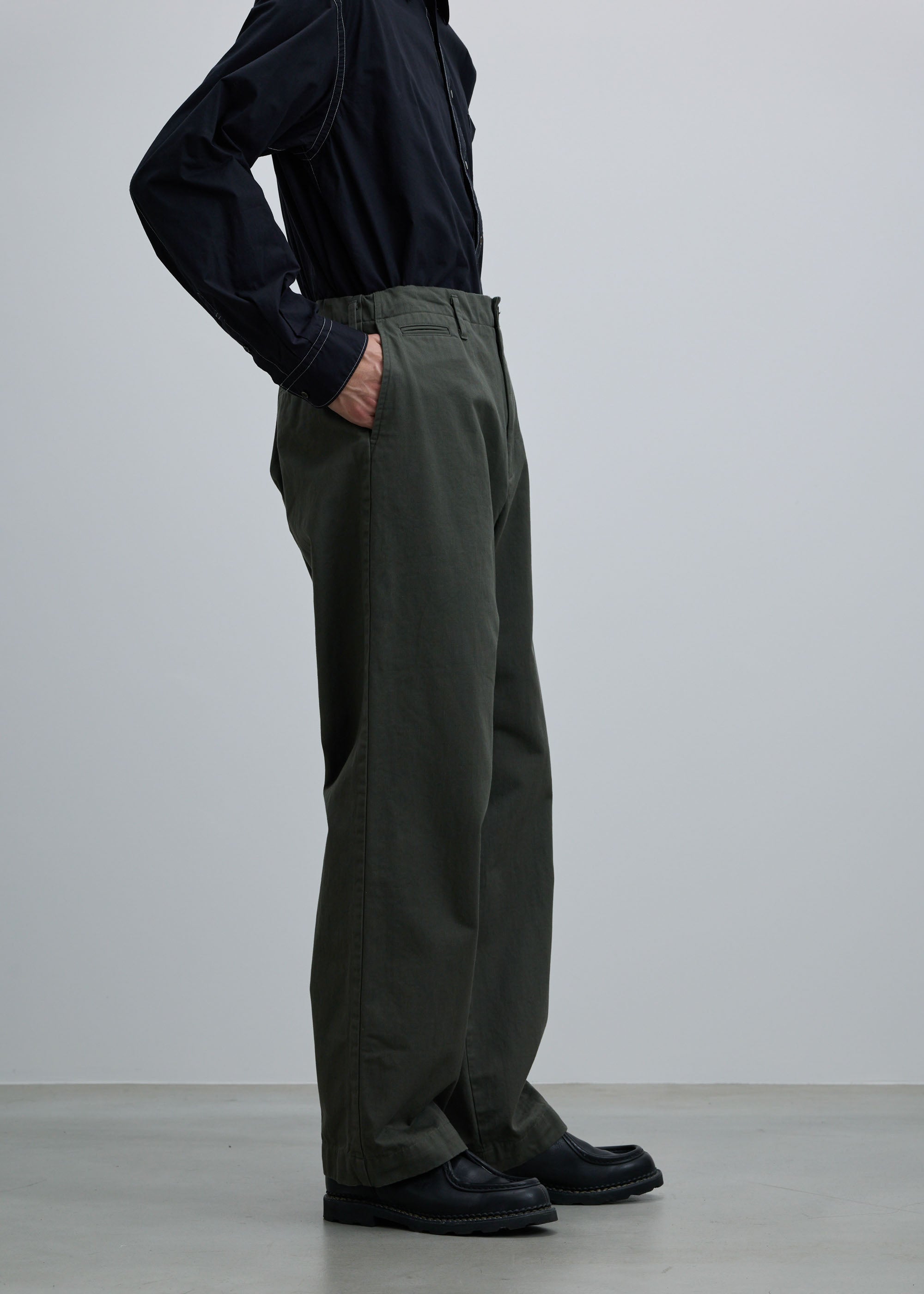 コットンチノパンツ