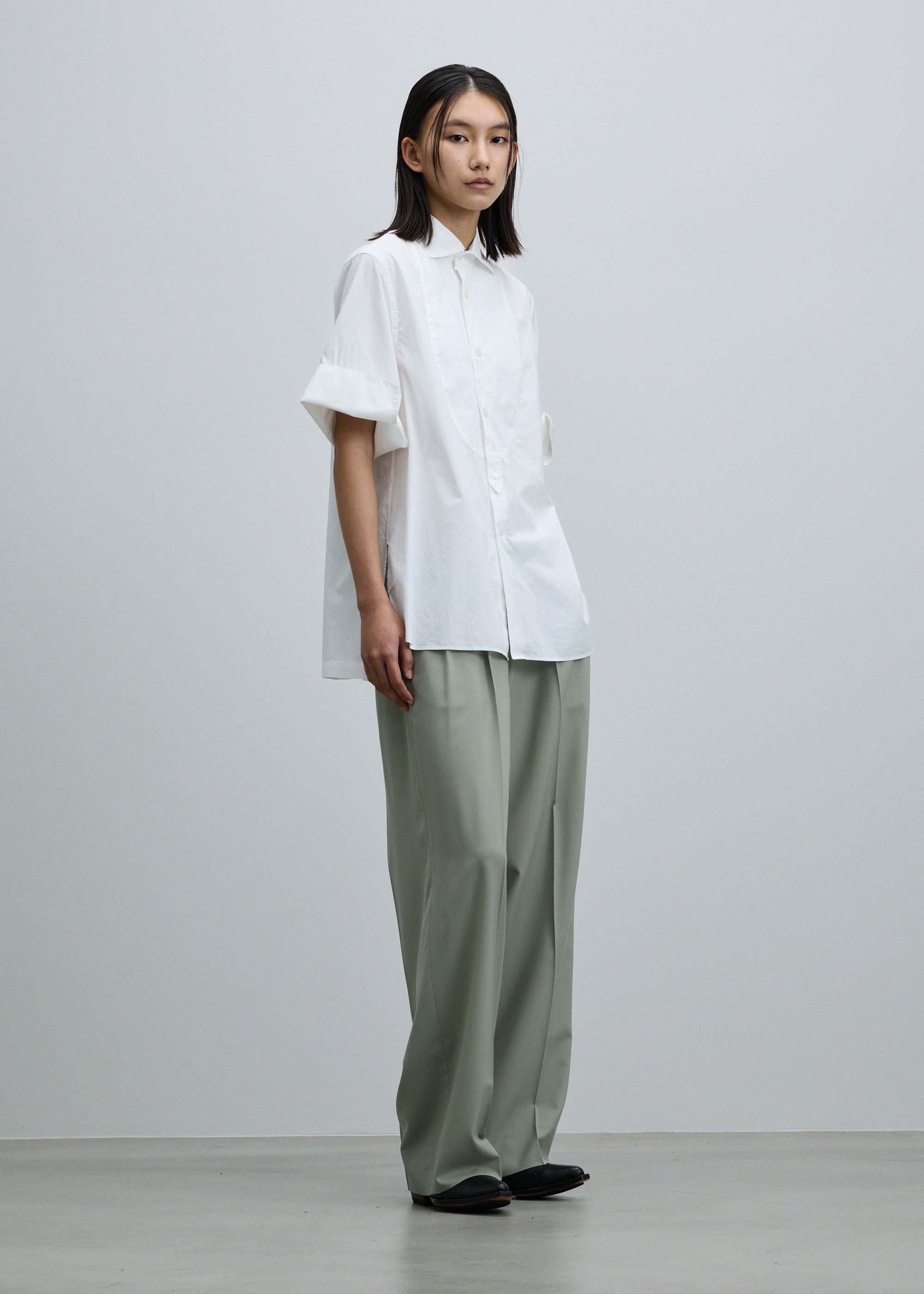 スーパー140ライトウールタックワイドストレートパンツ