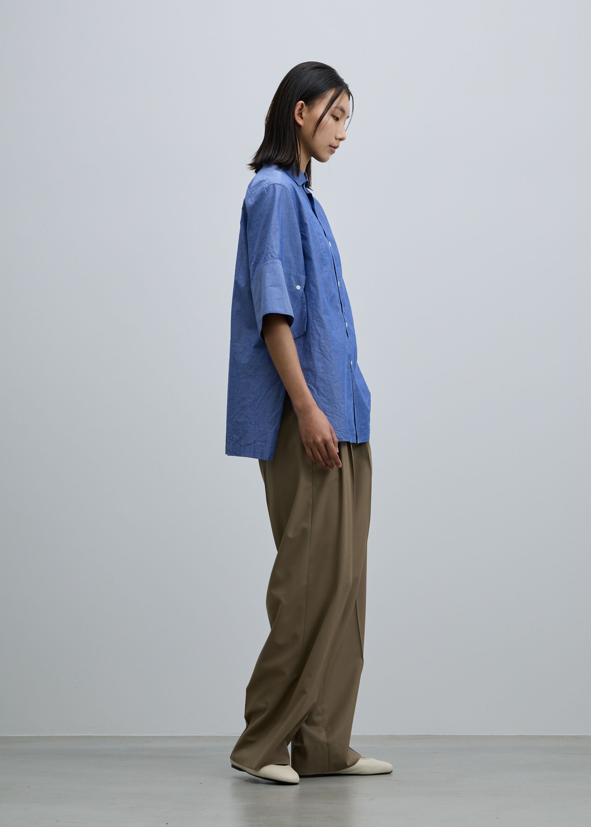 スーパー140ライトウールタックワイドストレートパンツ