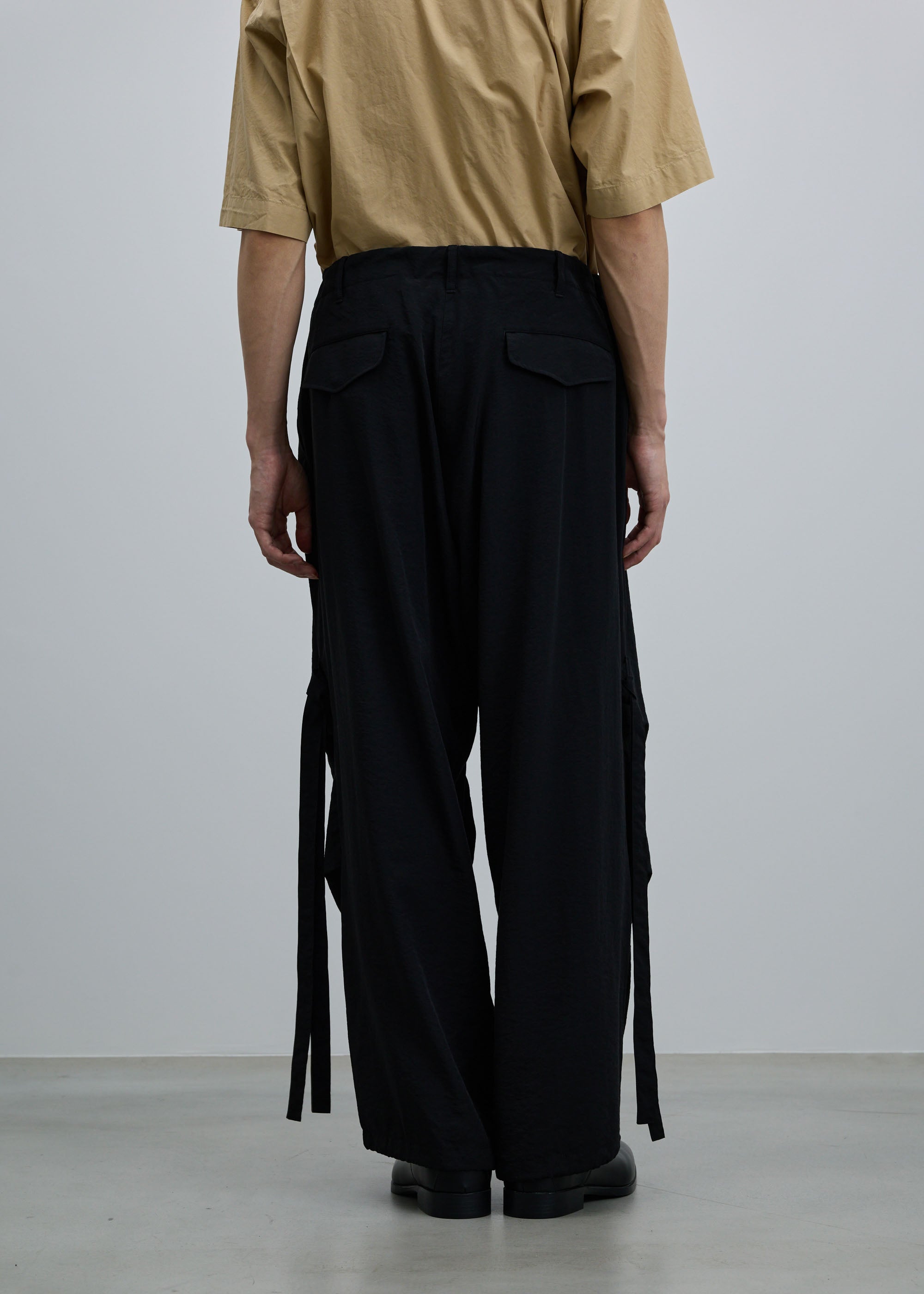 パラシュートパンツ