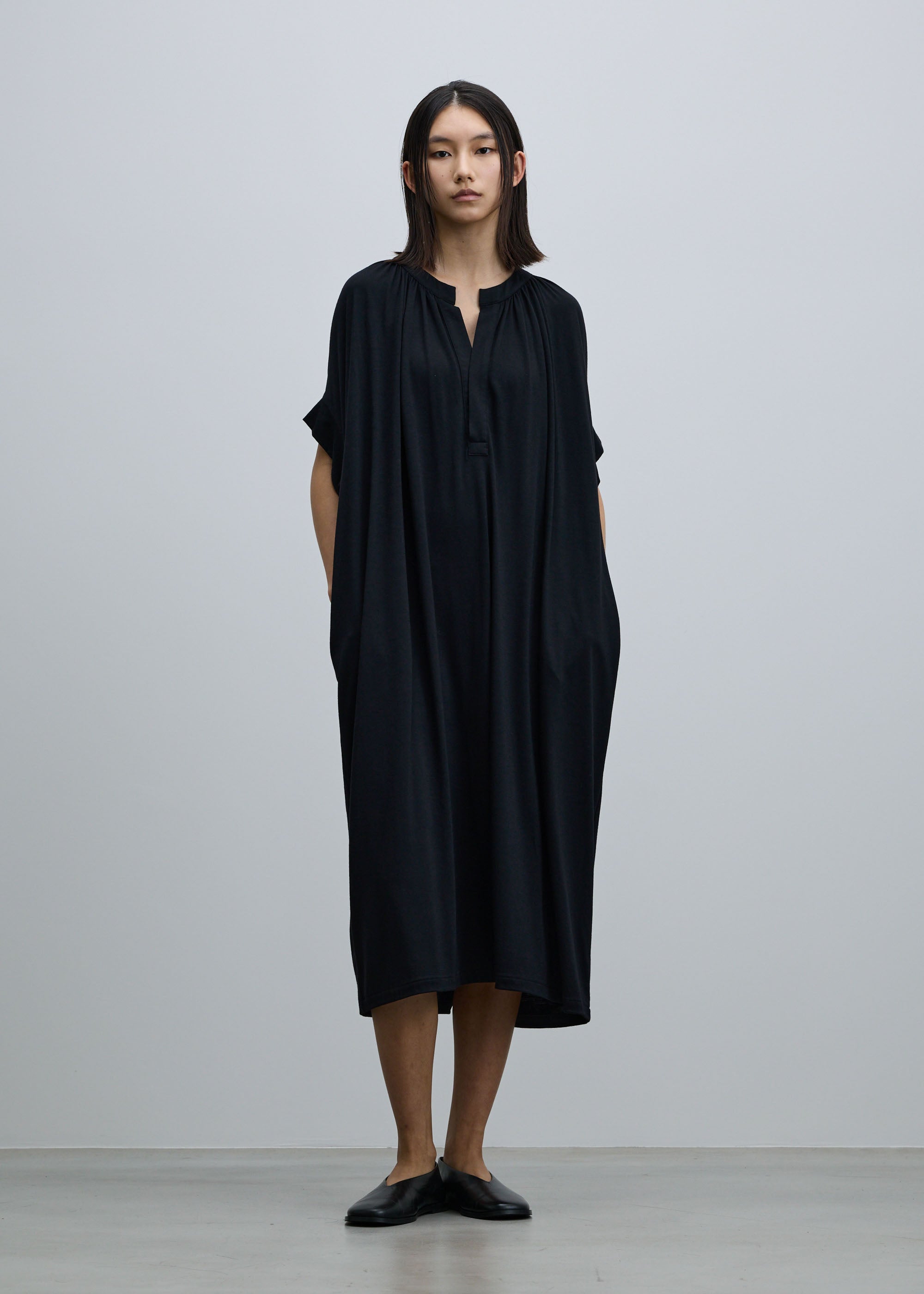 edit clothing 24a/w サイズ2 新品未使用　スキッパー クリアウールスキッパーワンピース｜SOÉJU k - SOÉJU online store