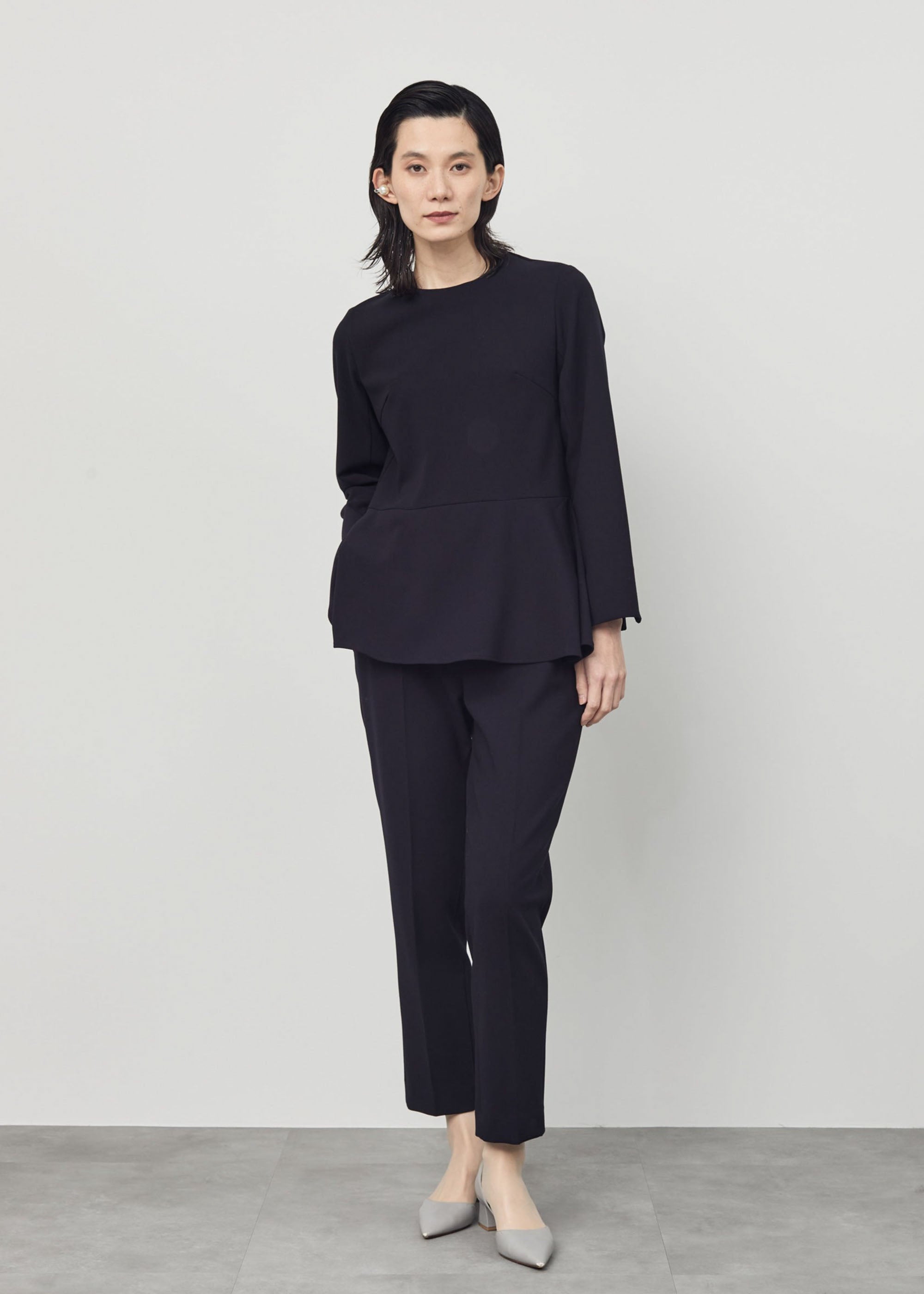 ソージュ soeju ウールライクセンタープレスパンツ ウールライクセンタープレスパンツ - SOÉJU online store｜上質な大人