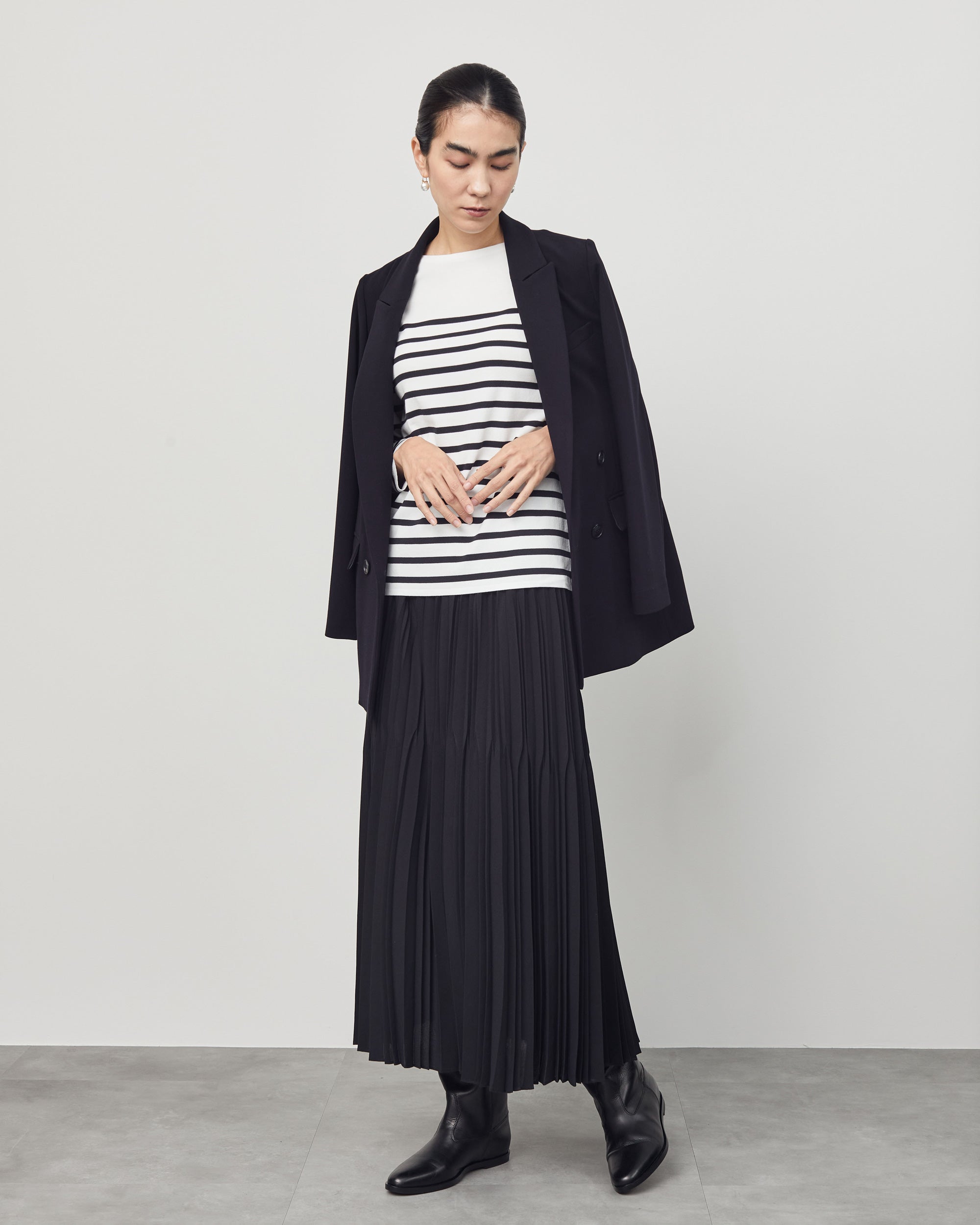 momo【美品】SOEJU ソージュ　ウールライクダブルジャケット　ネイビ ウールライクダブルジャケット - SOÉJU online store｜上質な