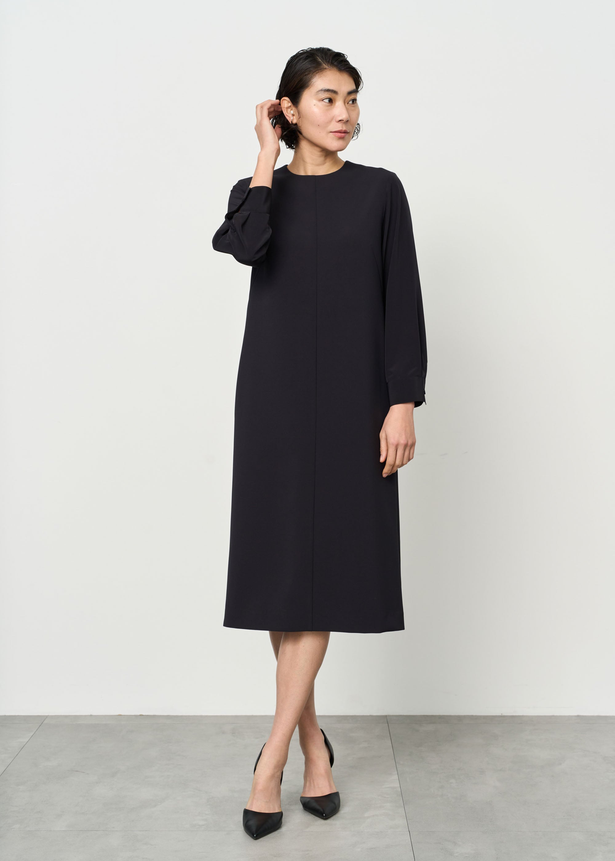SOÉJU ベージュ長袖ストレートワンピース 膝丈 M セレモニー ストレッチファイン袖切替ワンピース - SOÉJU online store｜上質な