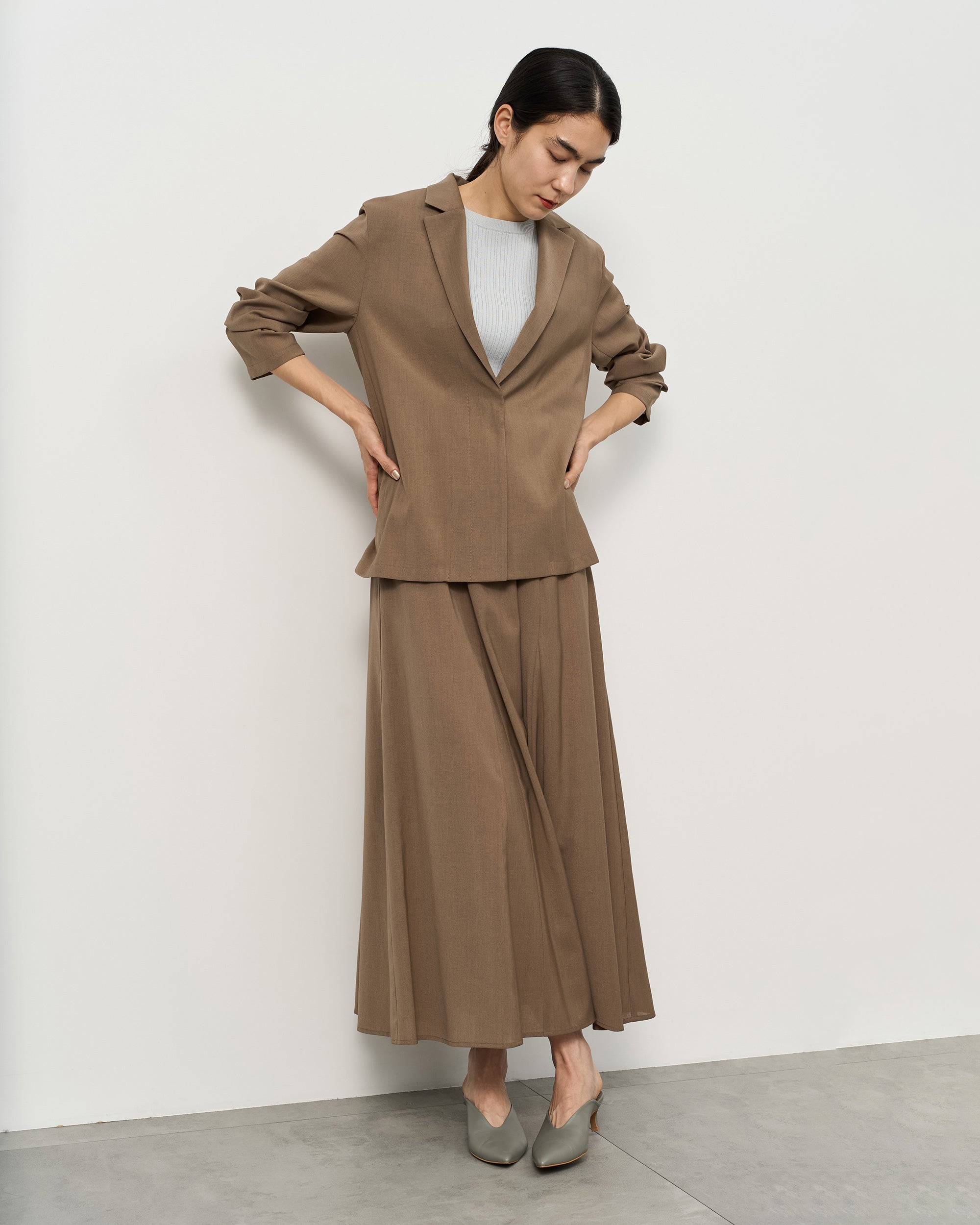 モデル:172cm サイズ:M