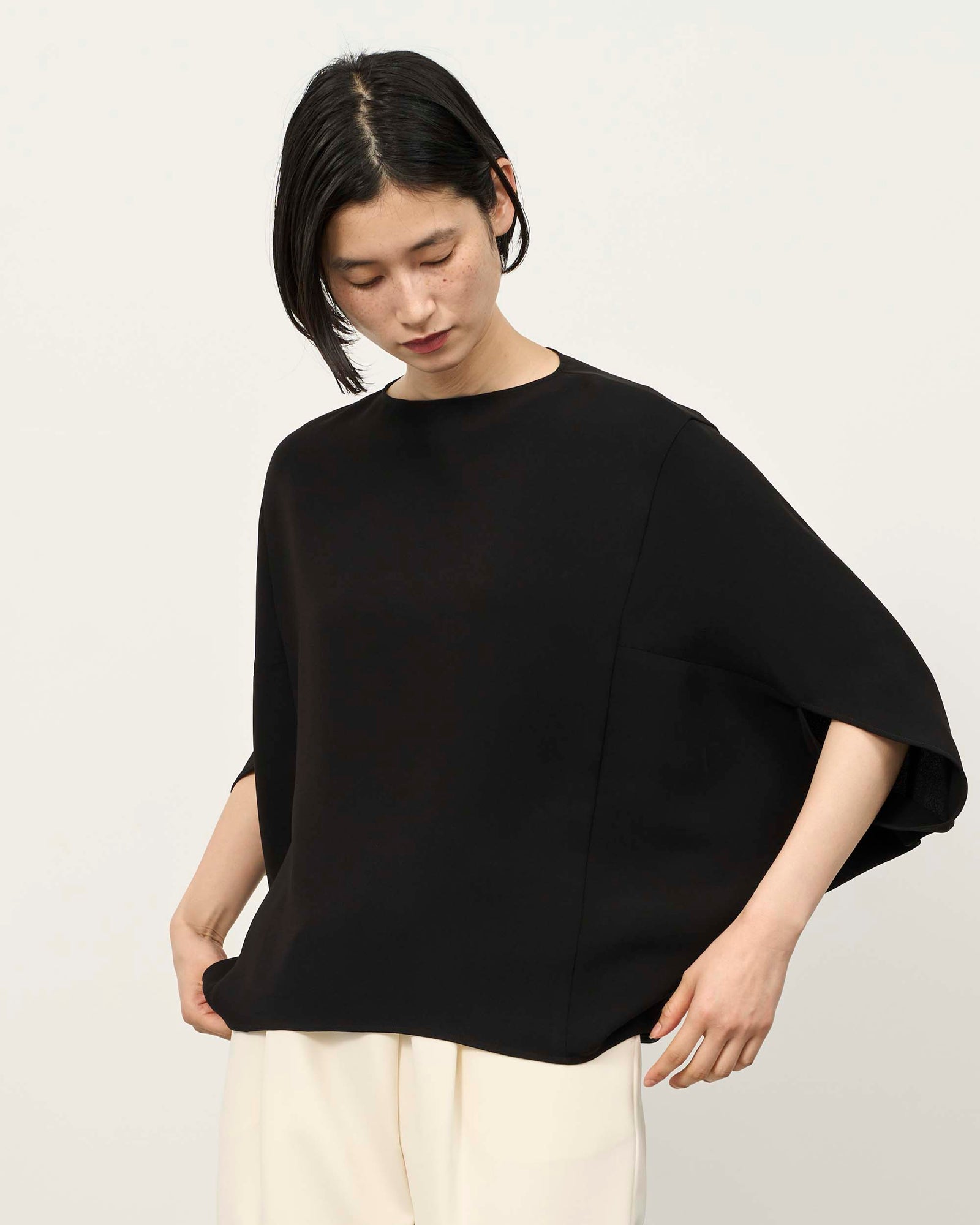 ライトクロスコクーンシルエットブラウス - SOÉJU online store｜上質 