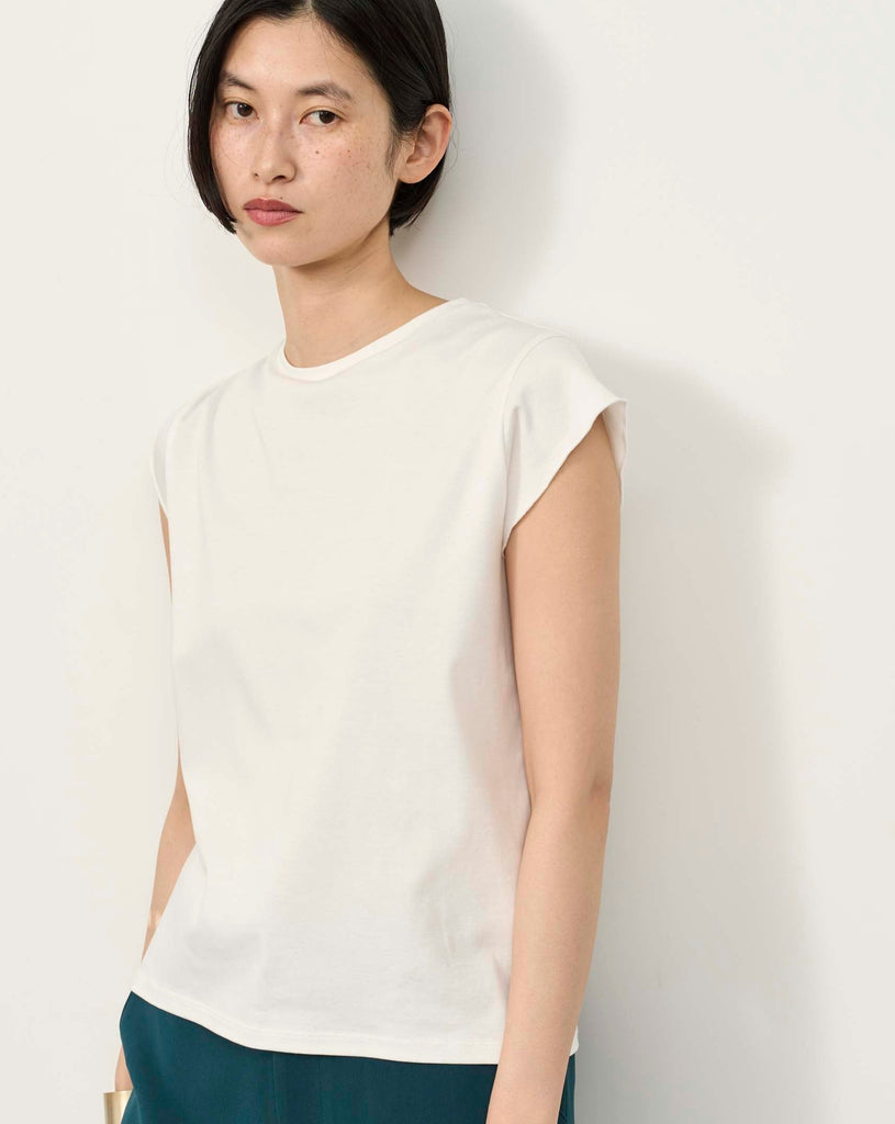 モデル:170cm サイズ:M