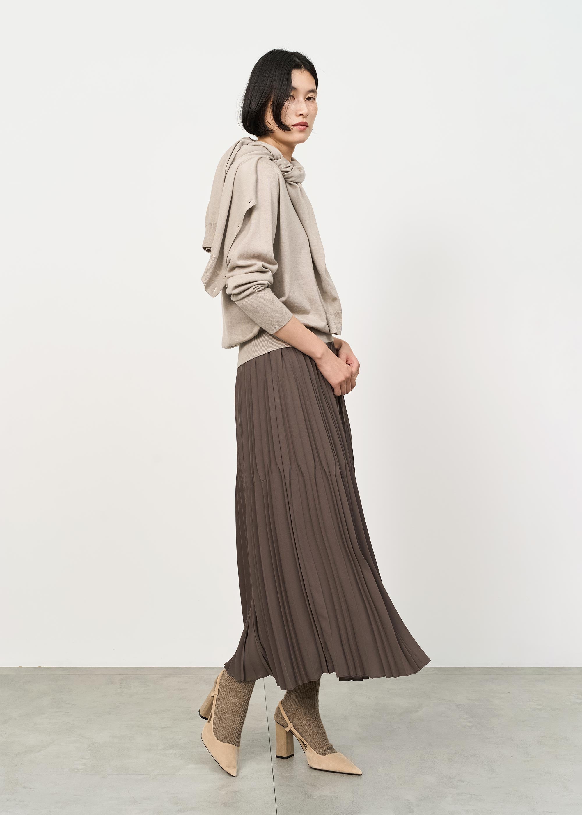 美品☆ソージュ　プリーツスカート　ウエストゴム　裏地あり　ロング プリーツスカート - SOÉJU online store｜上質な大人の女性の