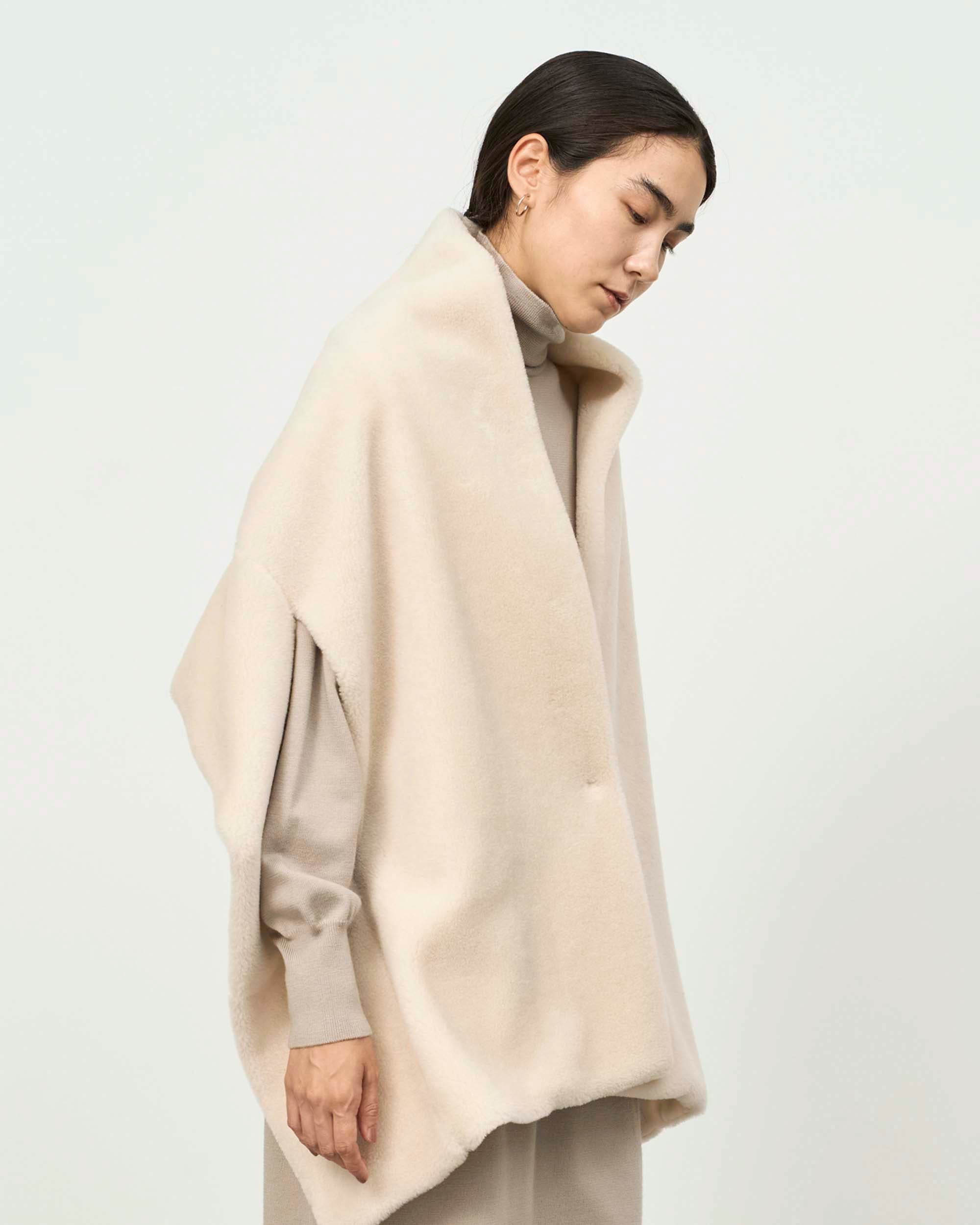 ウールボアケープ - SOÉJU online store｜上質な大人の女性のためのコート 