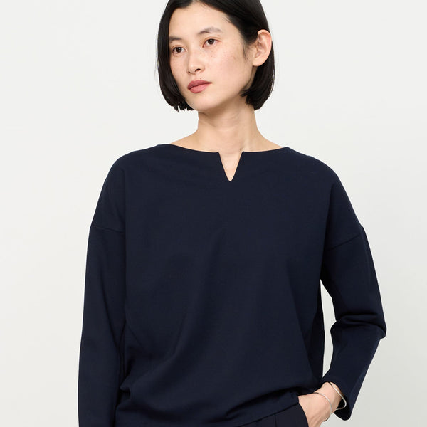 ダブルジャージーキーネックプルオーバー - SOÉJU online store