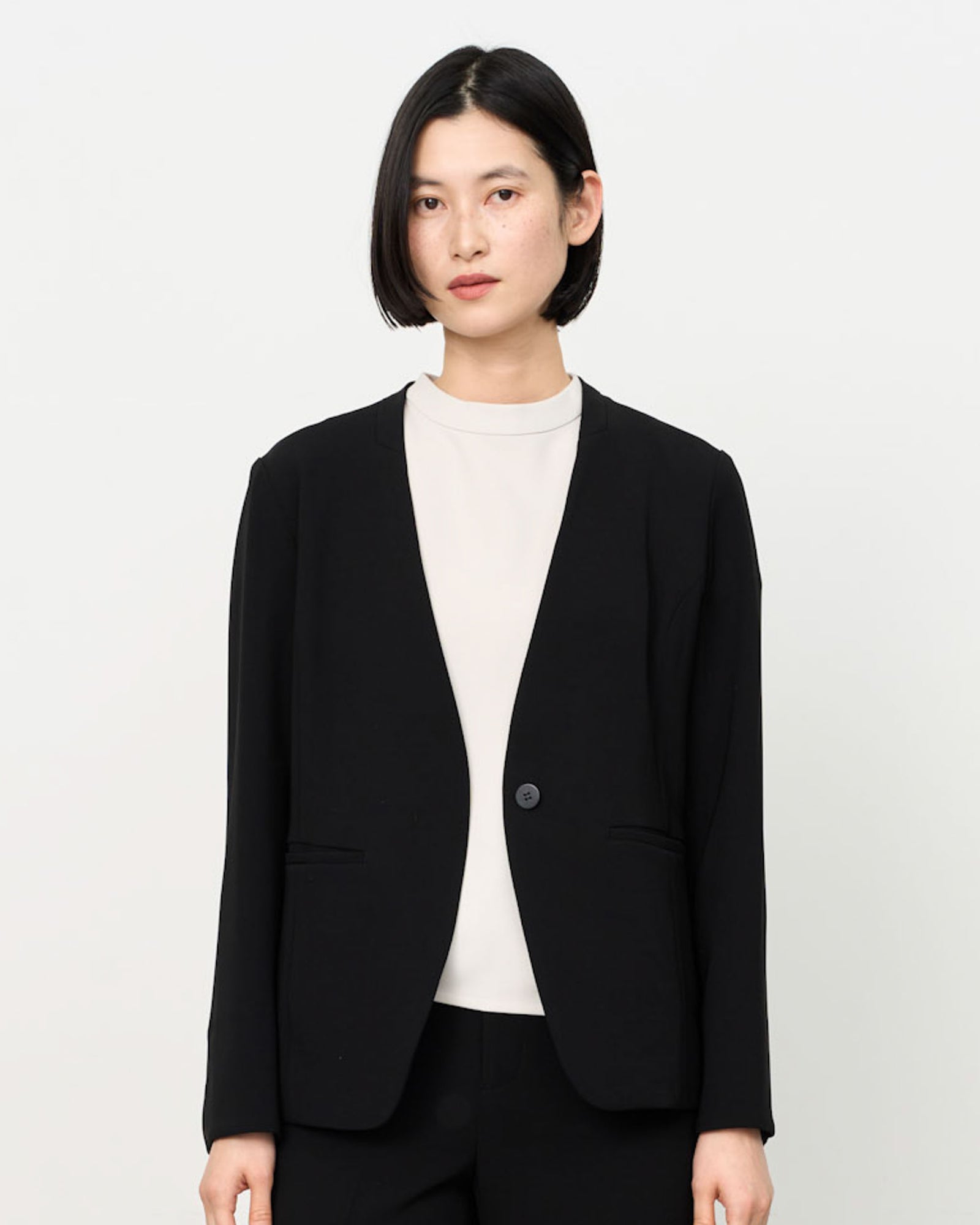 2月22日までの出品です。soejuソージュノーカラーコートネイビーほぼ未使用 2月22日までの出品です。soejuソージュノーカラーコートネイビー