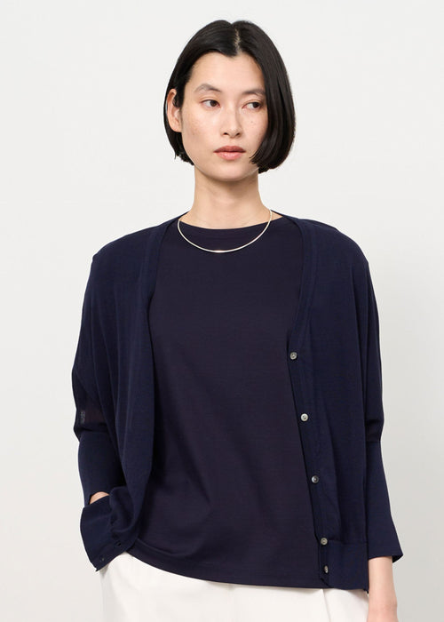 モデル:170cm サイズ:M