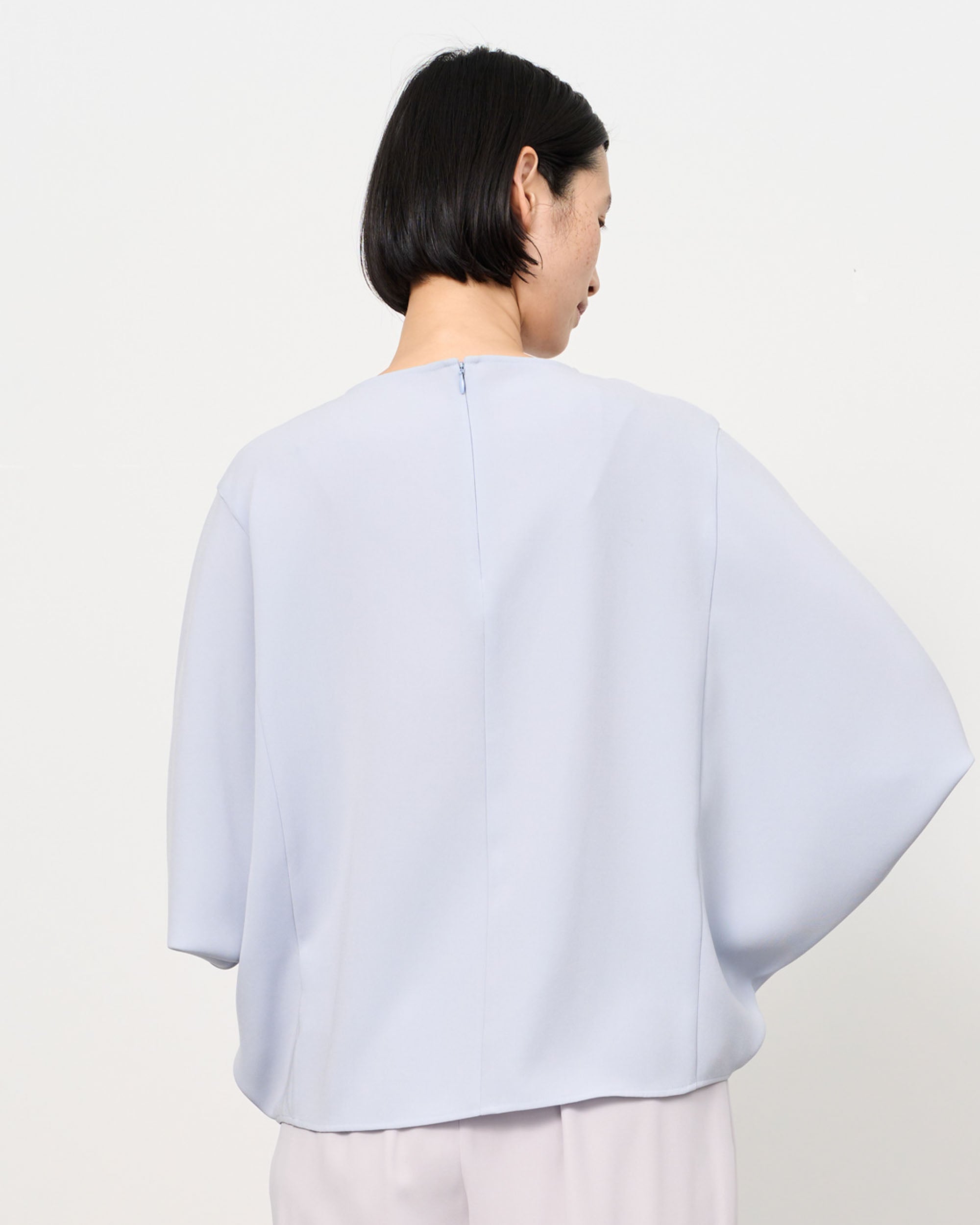 ライトクロスコクーンシルエットブラウス
