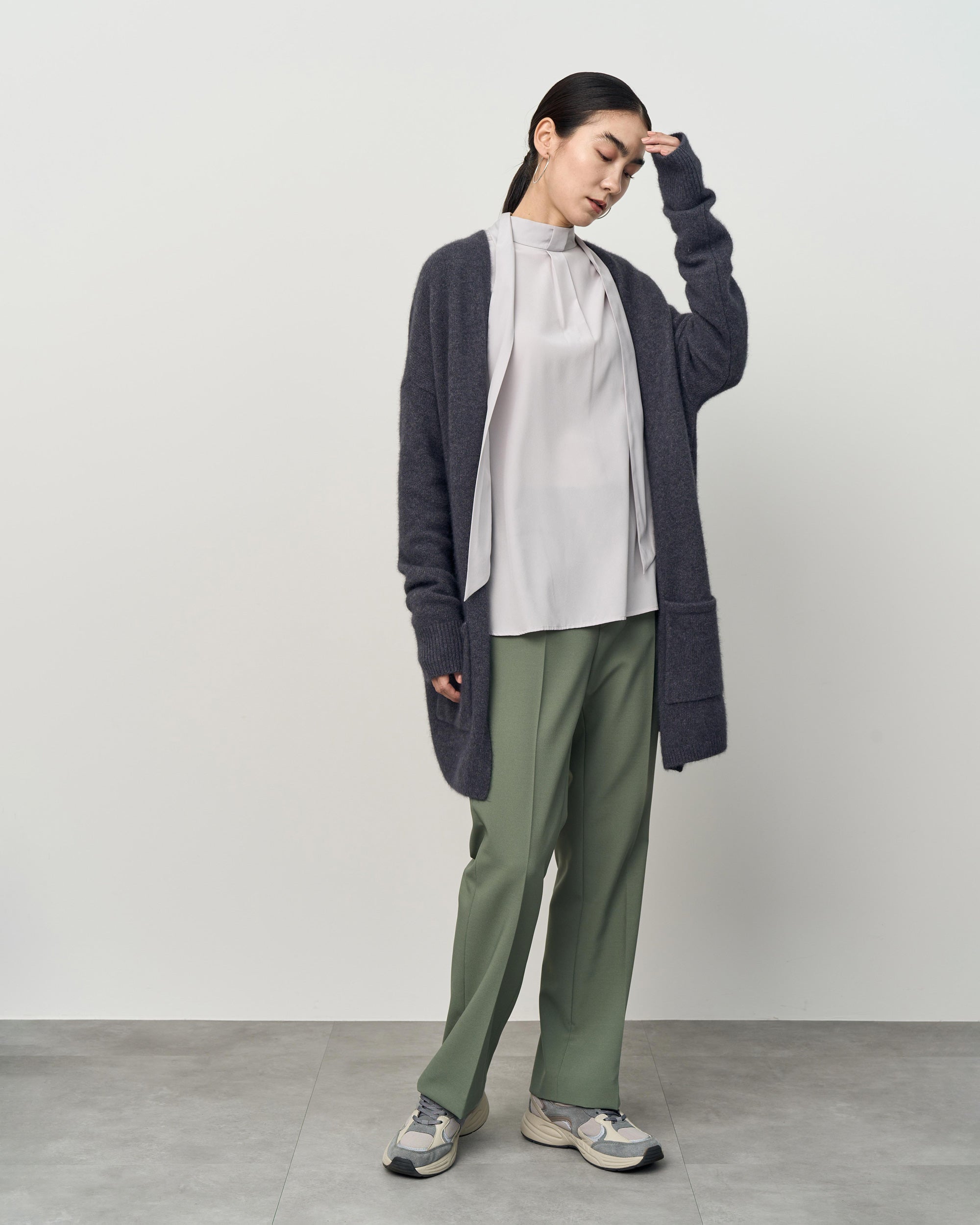 ✨新品未使用✨SOÉJU ソフトオックス センタープレスストレートパンツ M 紺 ソフトオックスセンタープレスストレートパンツ - SOÉJU online store