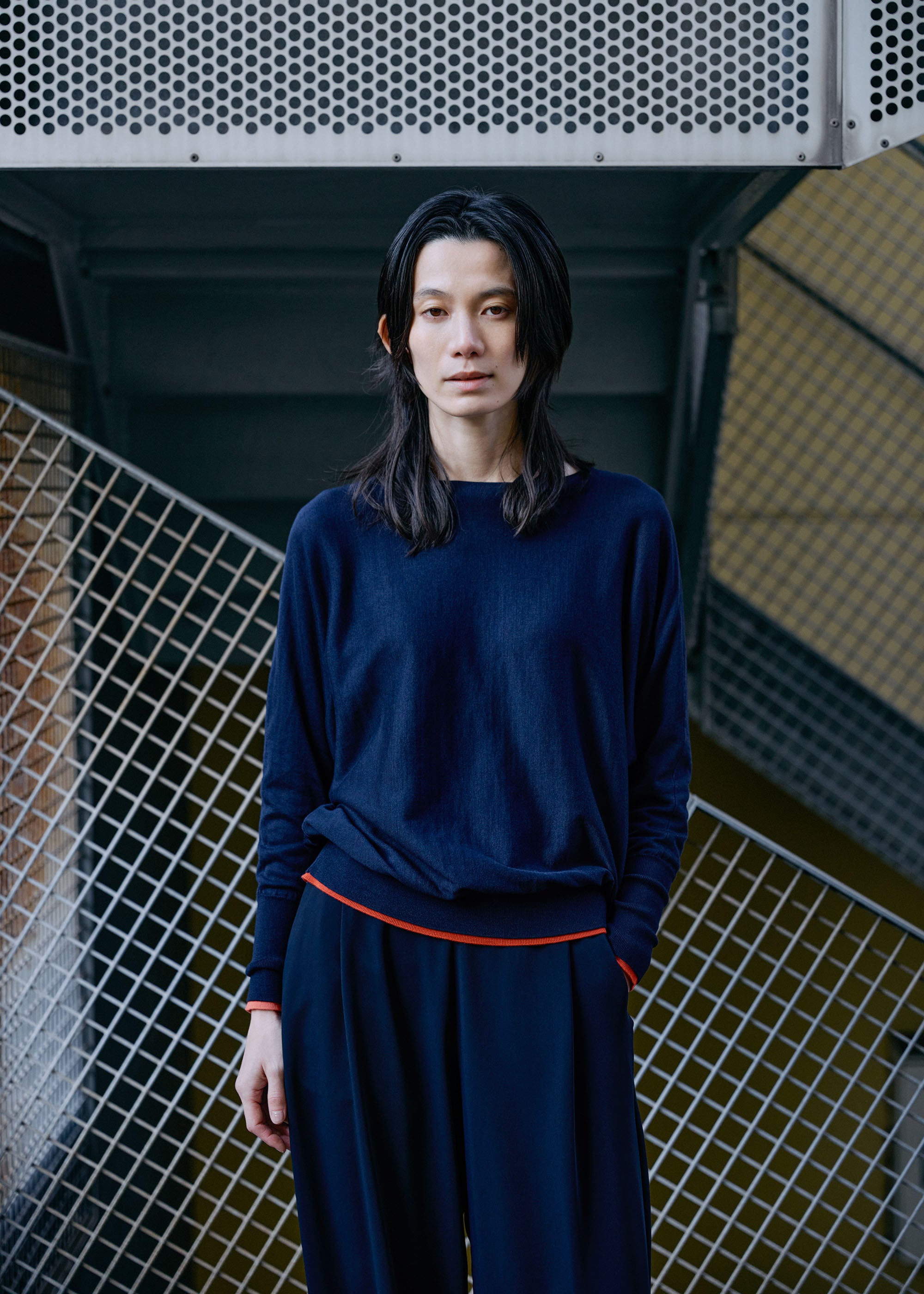 モデル:174cm（NAVY,CORAL ORENGEを重ね着）