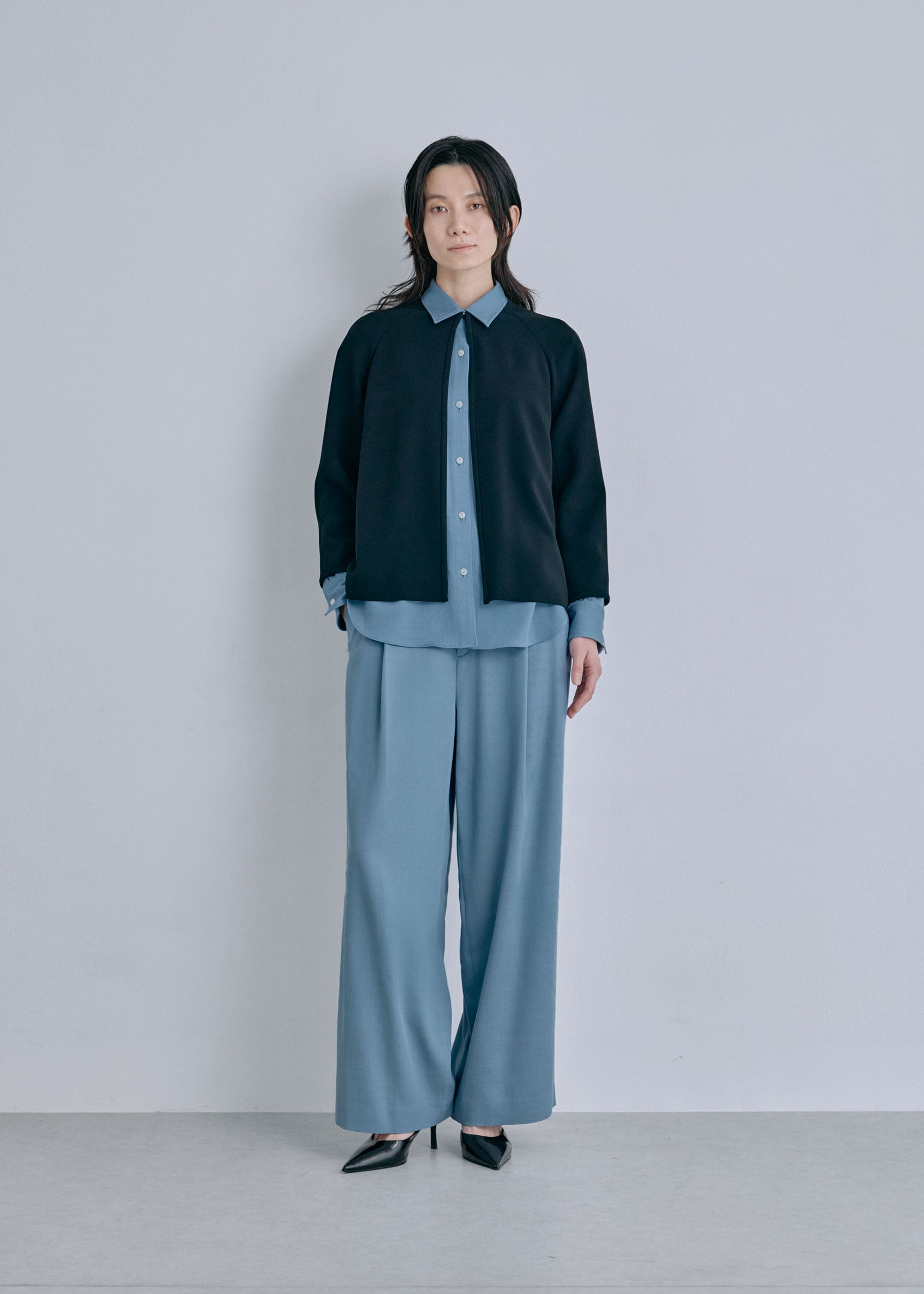 フロントホック8分袖ジャケット