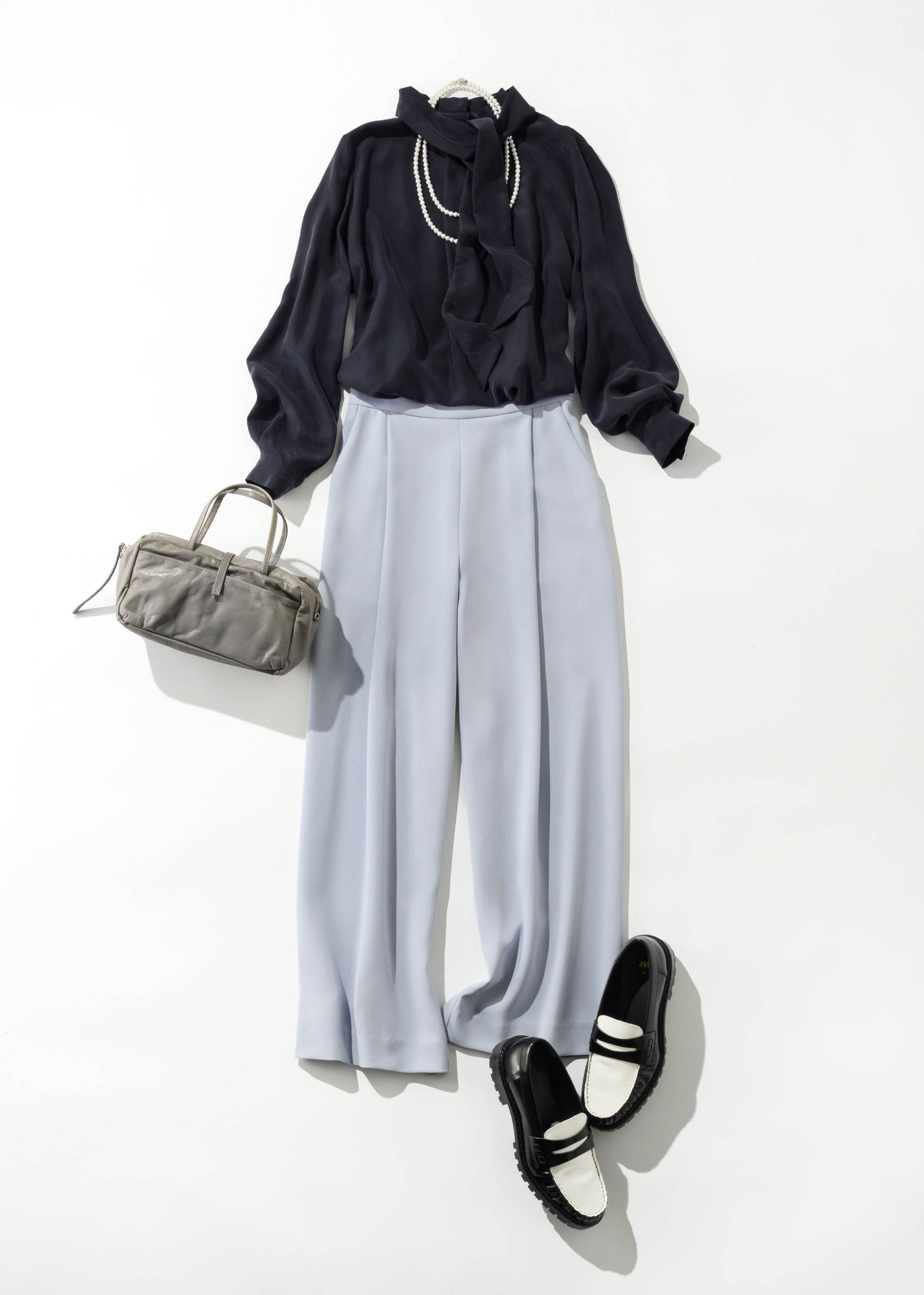 シルクボウタイブラウス