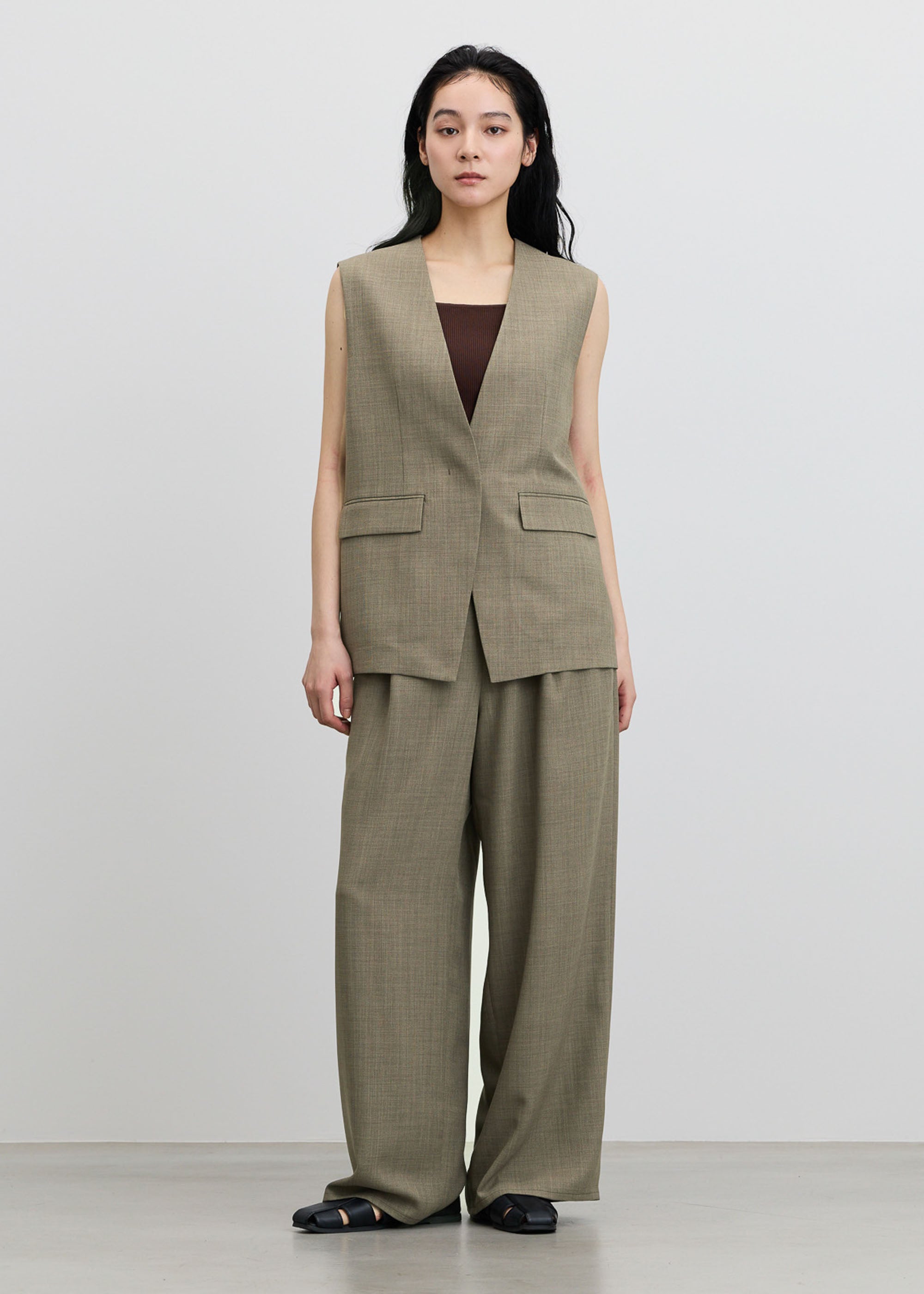 美品✨ソージュ SOEJU ソフトオックスノーカラージレ ベスト ベージュ リネンライクノーカラージレ - SOÉJU online store｜上質な大人の女性