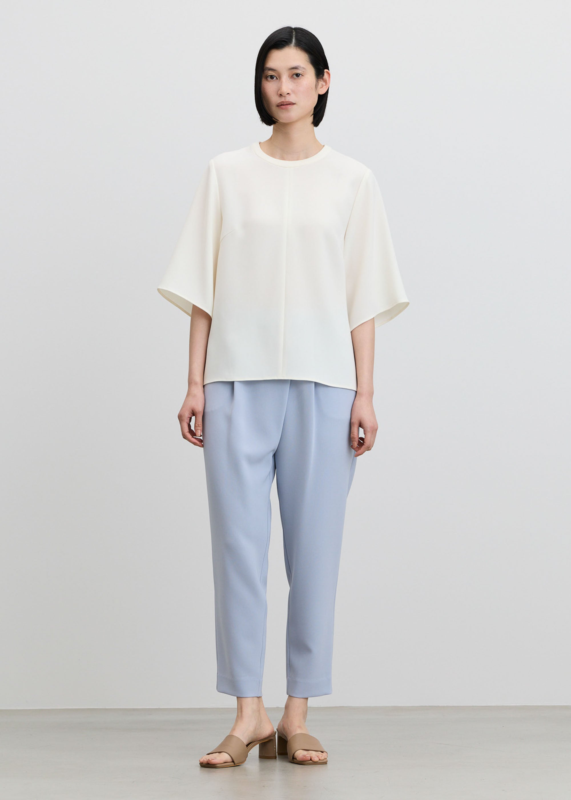 モデル:170cm サイズ:M