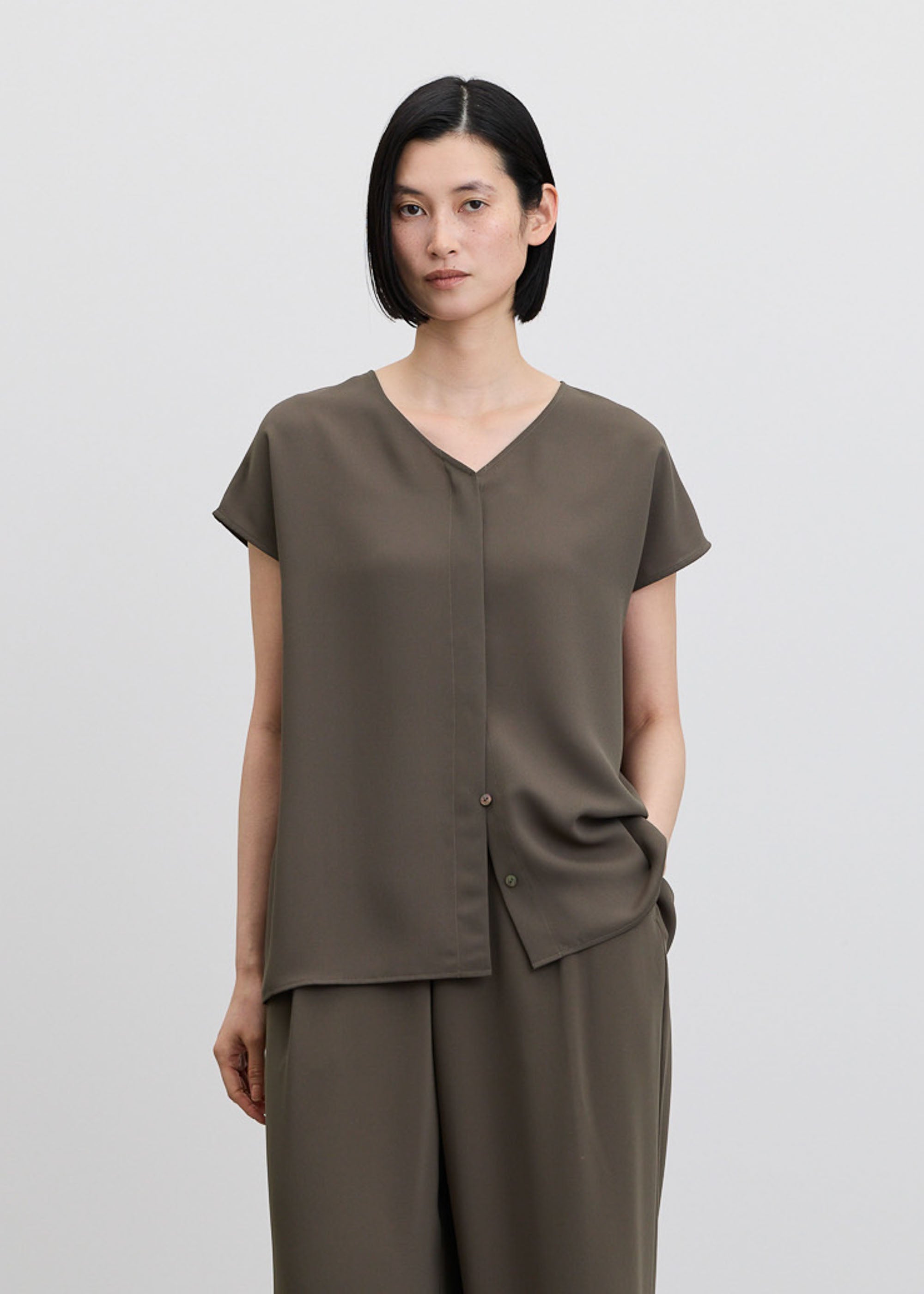 soeju ソージュ　フレンチスリーブ　ブラウス エアリージョーゼットショートスリーブブラウス - SOÉJU online store