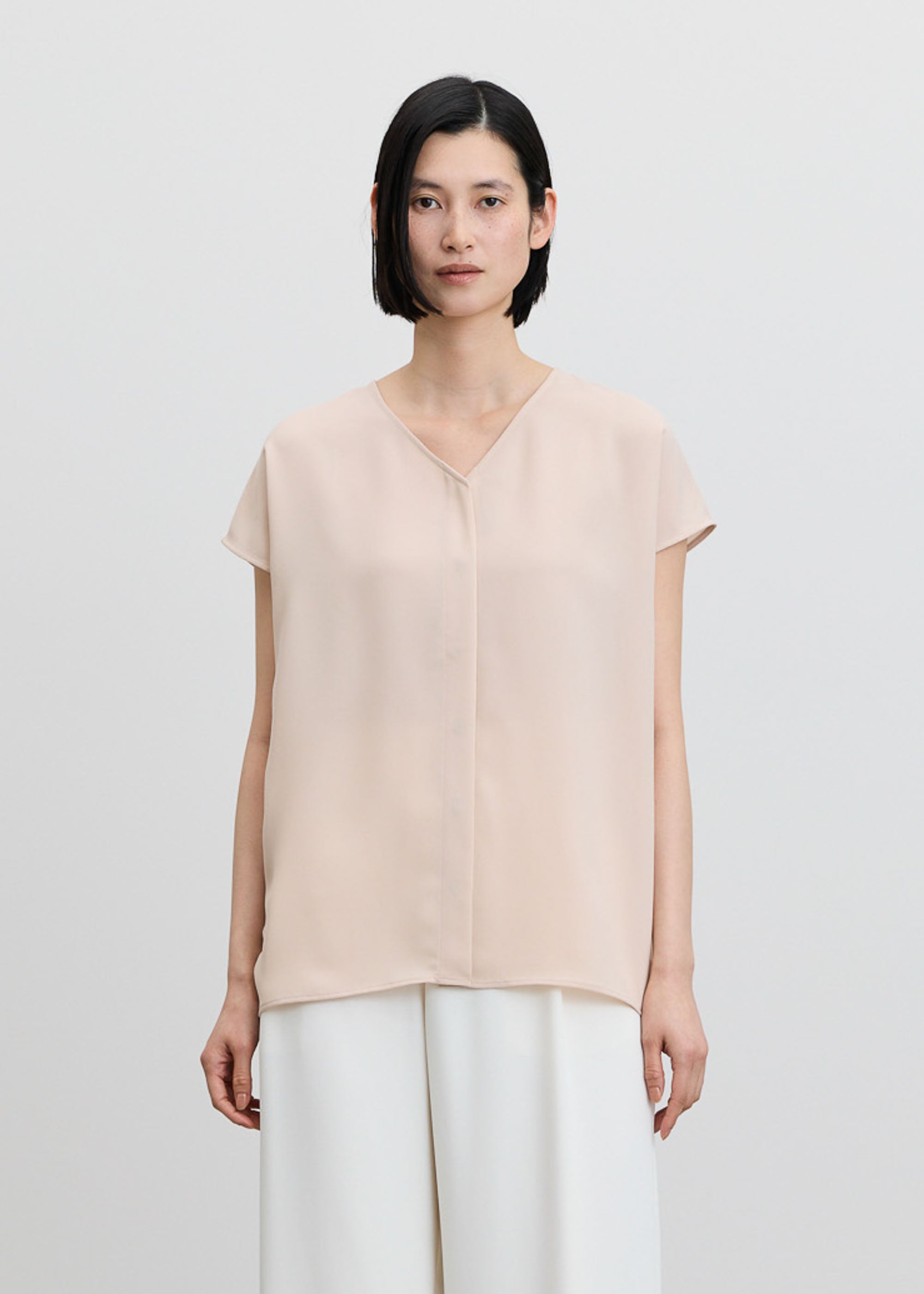 モデル:170cm サイズ:M