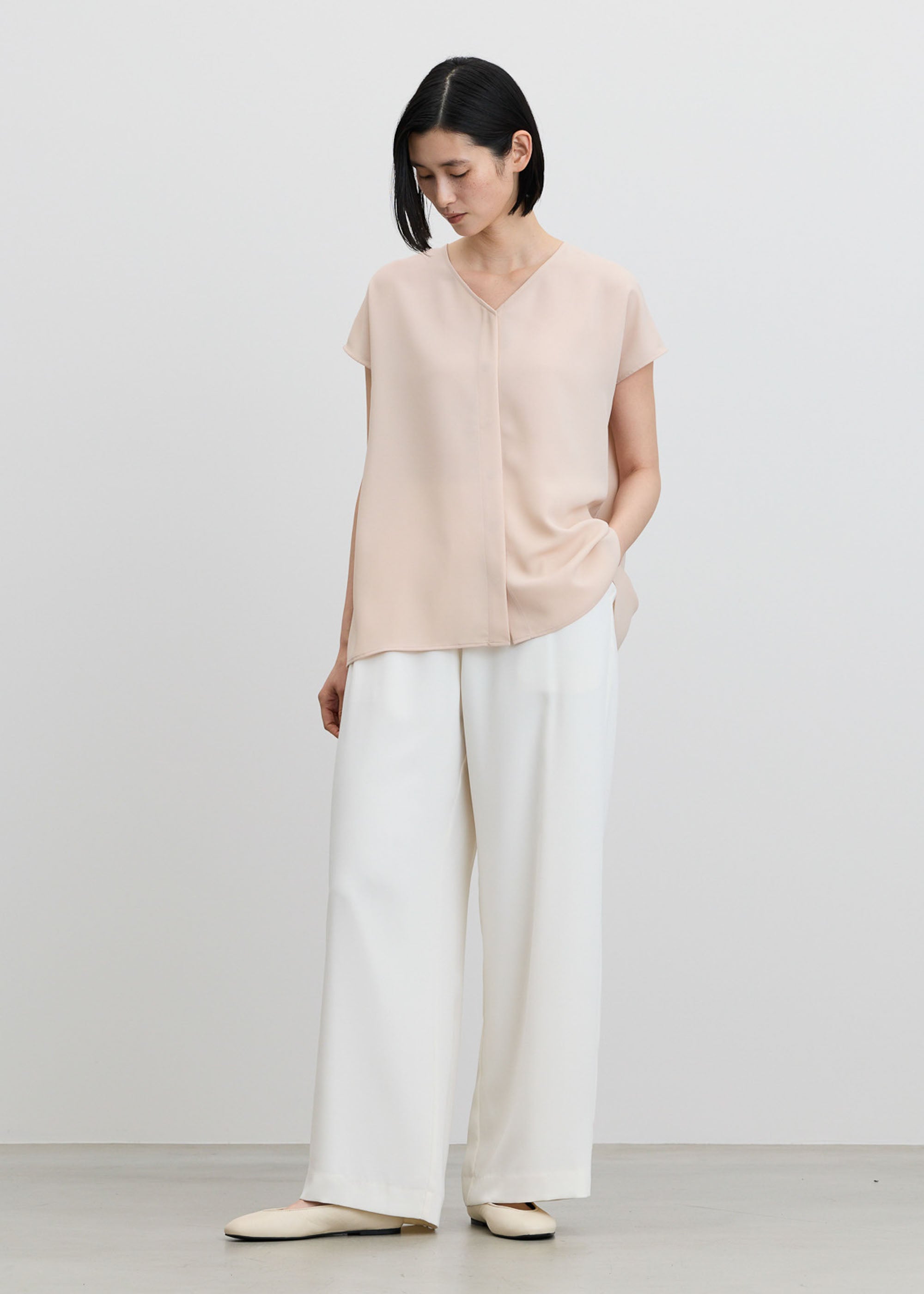 エアリージョーゼットショートスリーブブラウス