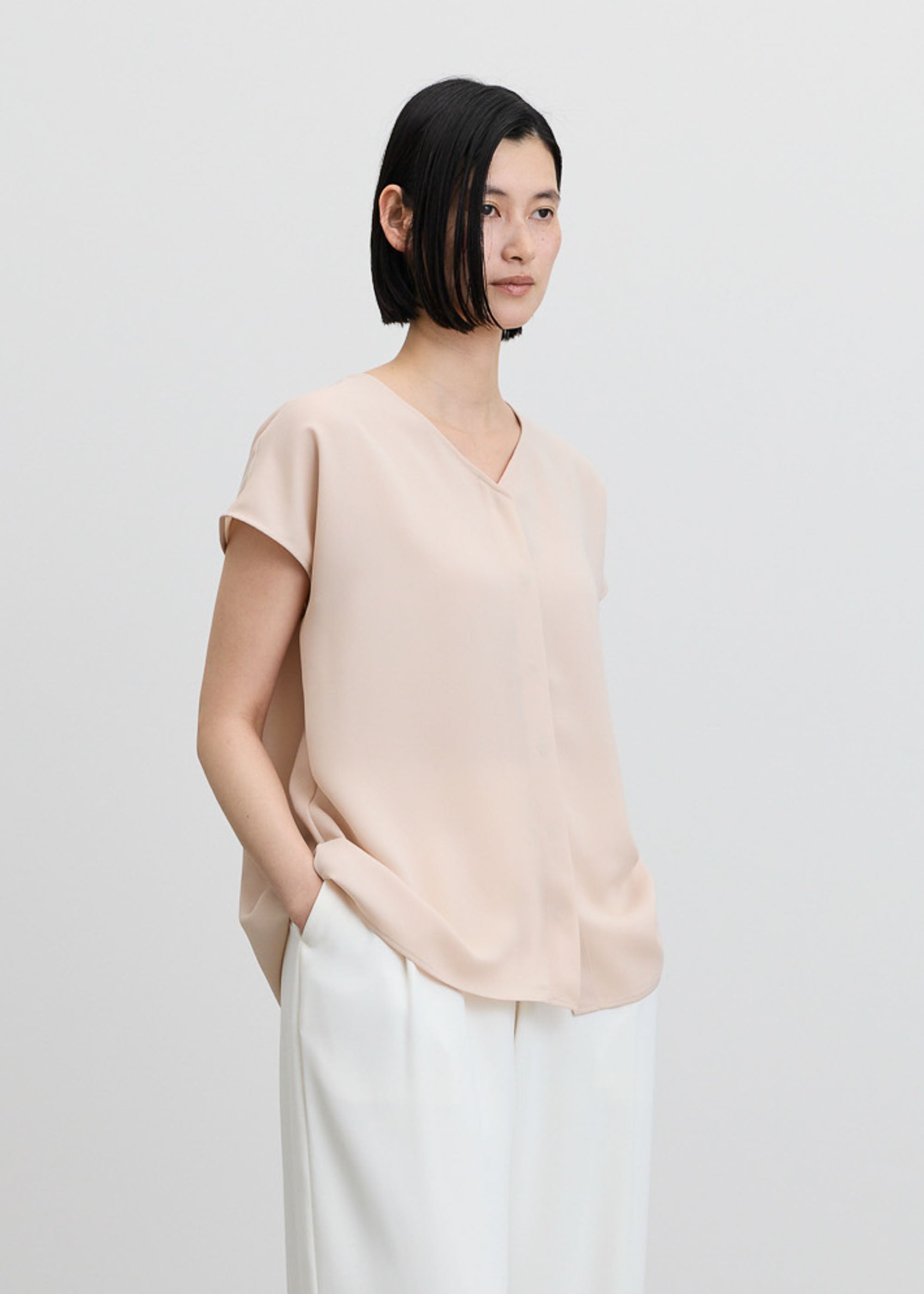 エアリージョーゼットショートスリーブブラウス