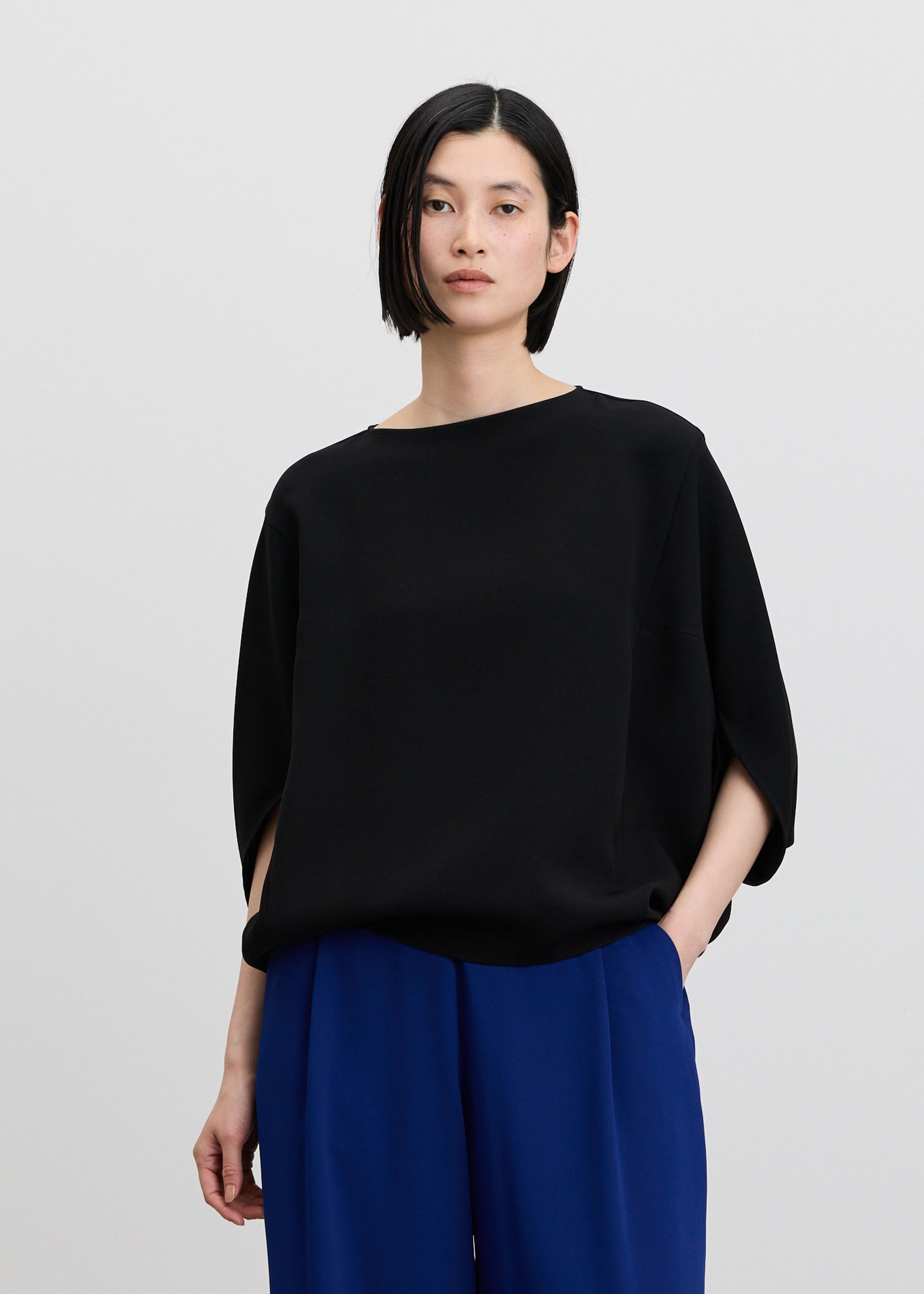 モデル:170cm サイズ:M