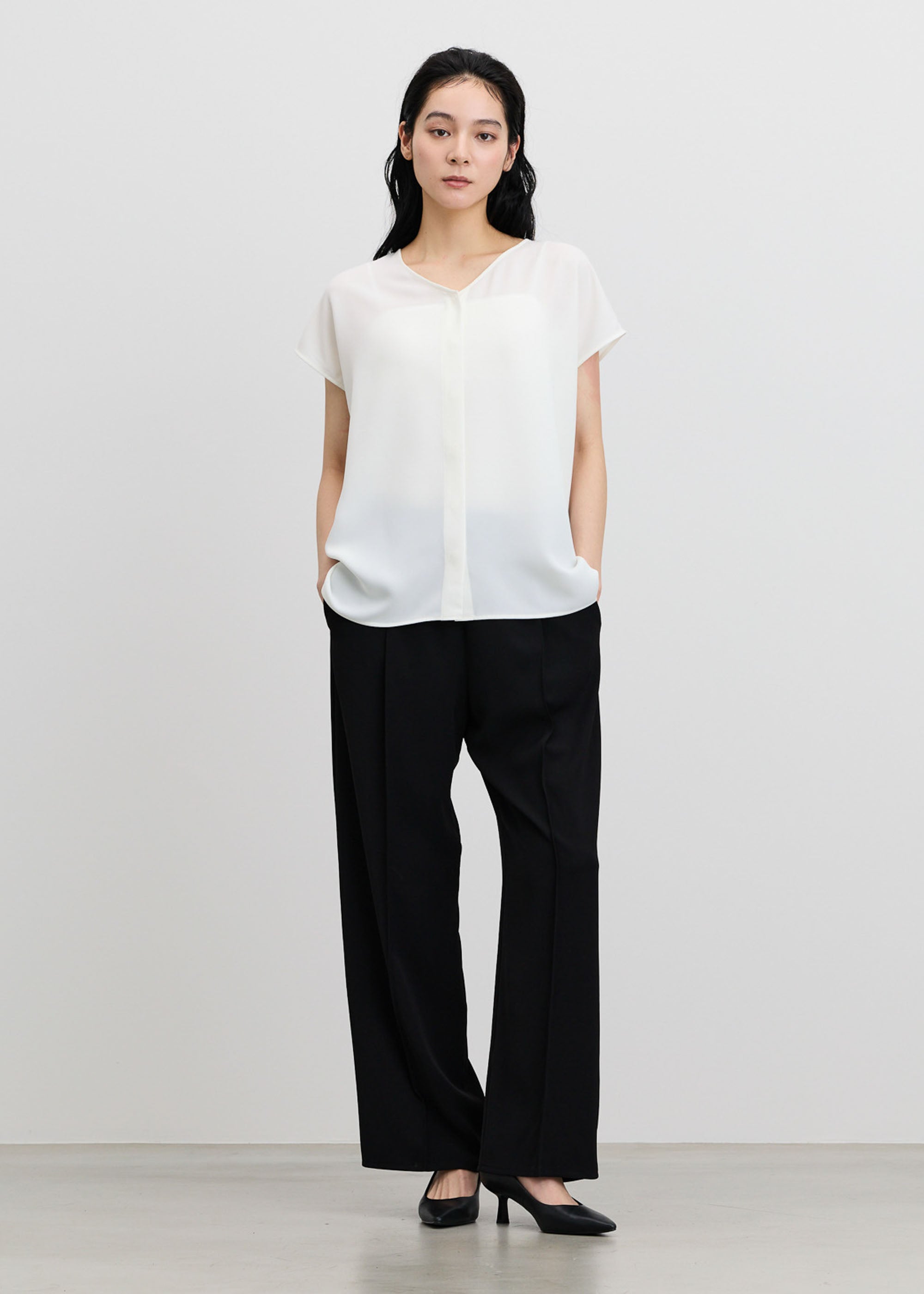 エアリージョーゼットショートスリーブブラウス