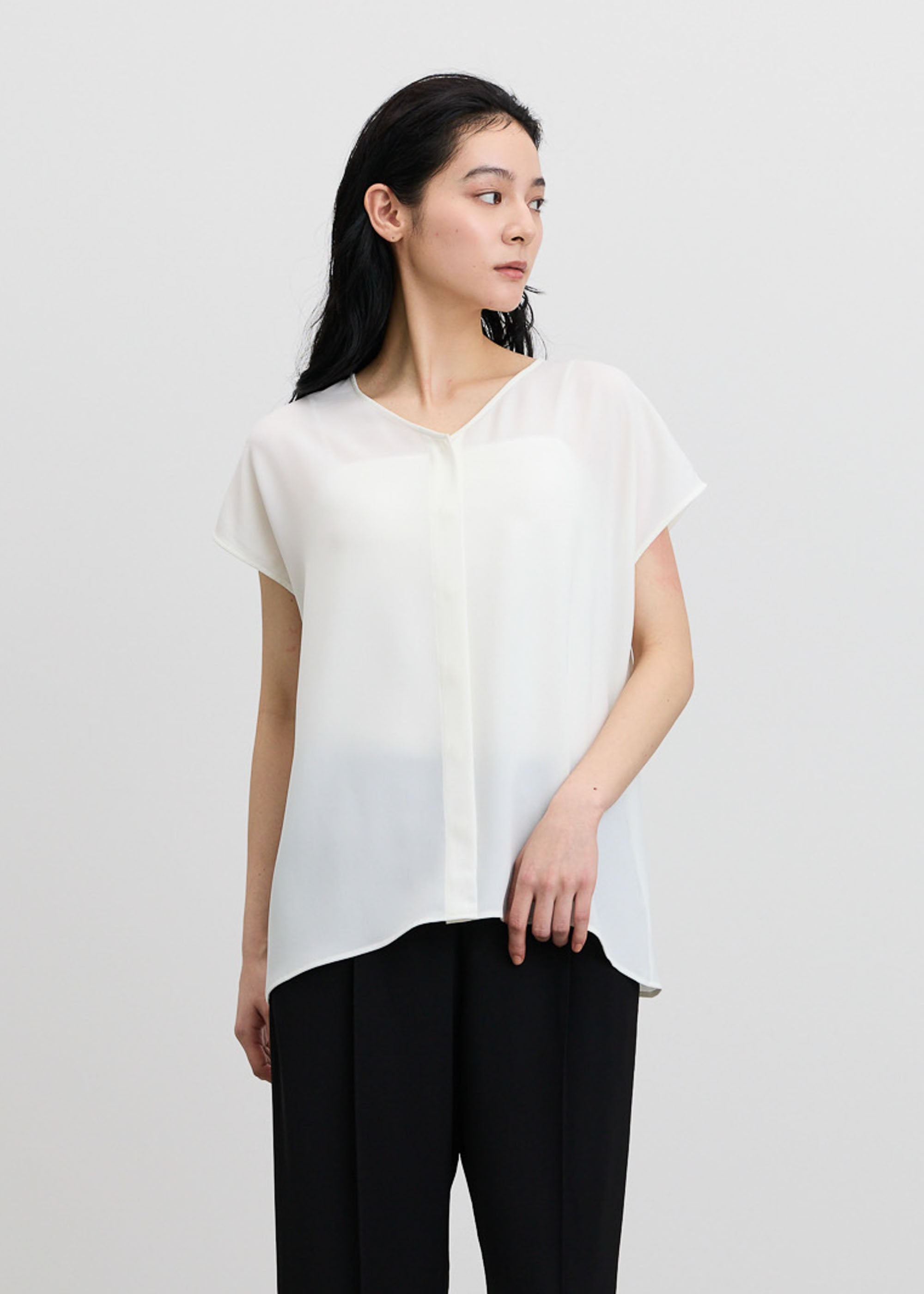 エアリージョーゼットショートスリーブブラウス