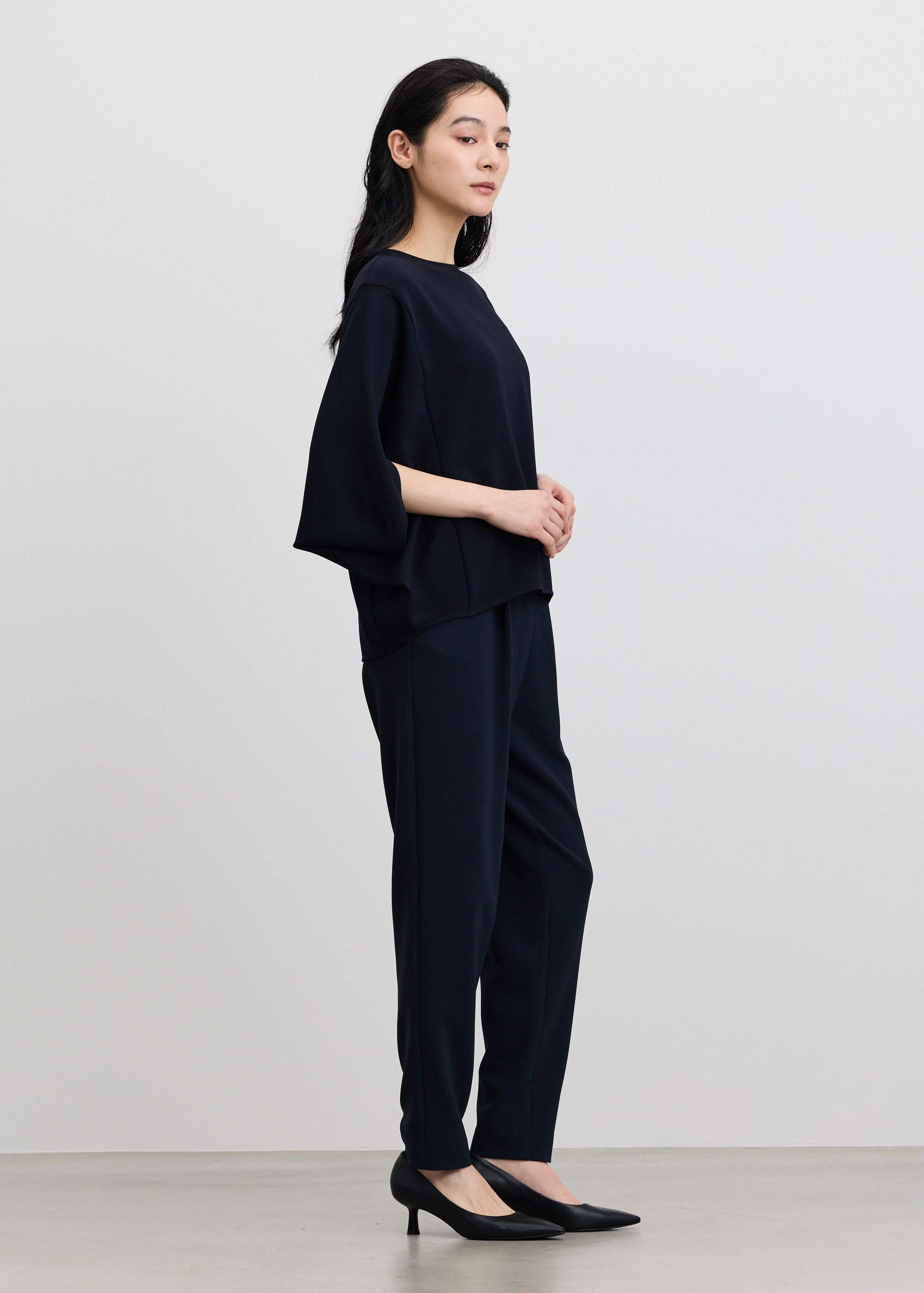 タックパンツ TALL丈 - SOÉJU online store｜上質な大人の女性のための