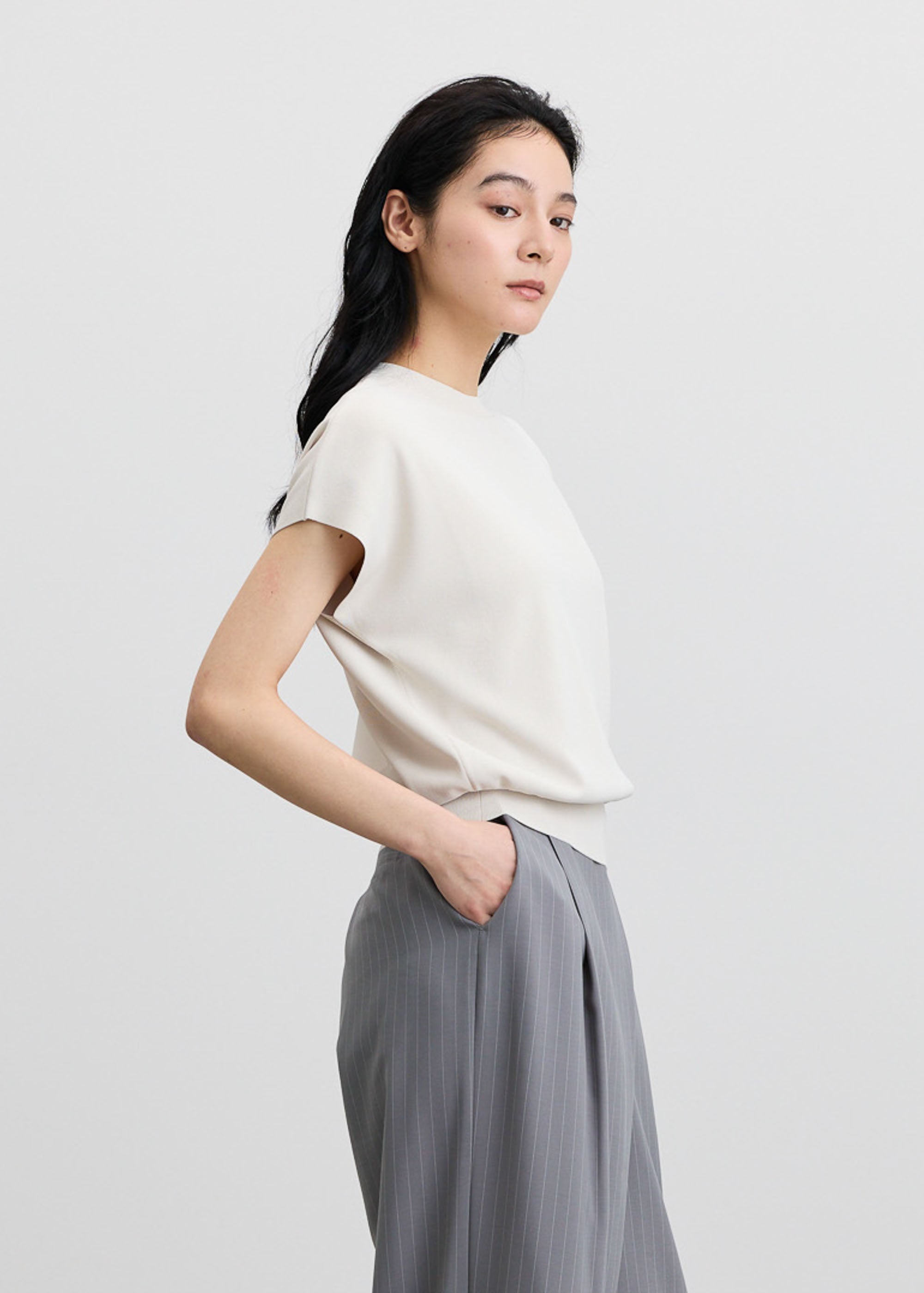 ショートスリーブコクーンニット