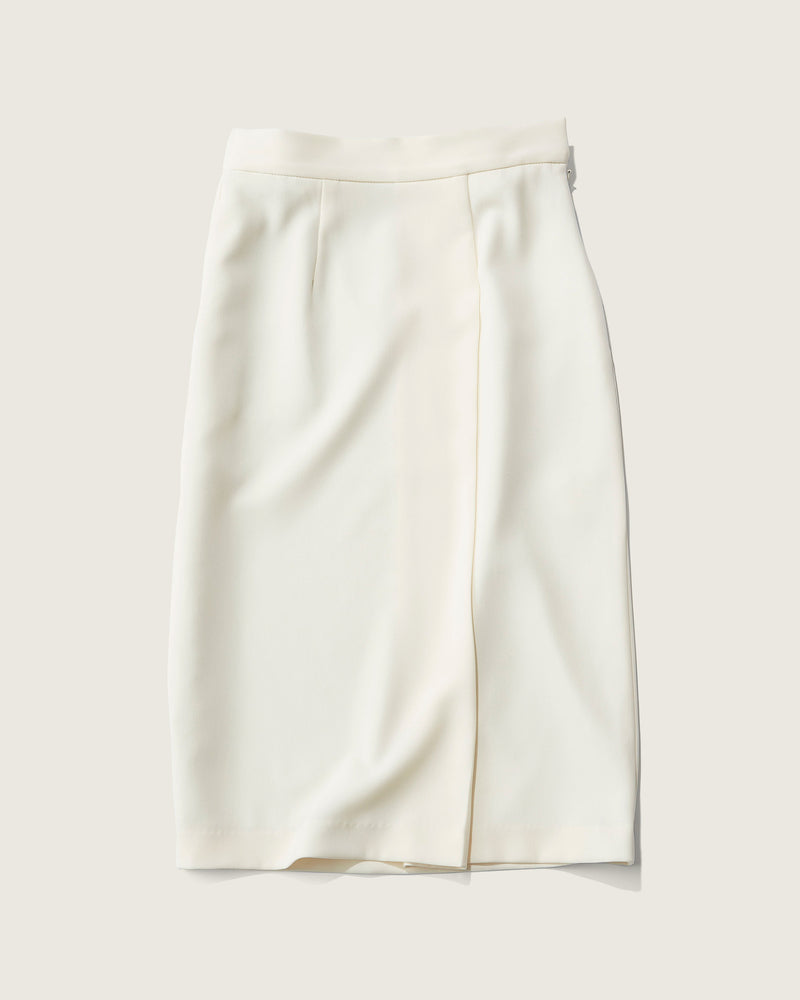 SOEJU タイトスカート Lサイズ ホワイト　丈1cmカット