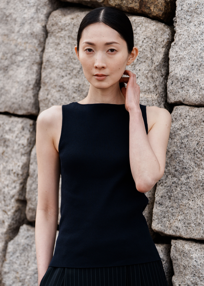 美Neck ノースリーブニット（ボートネック）