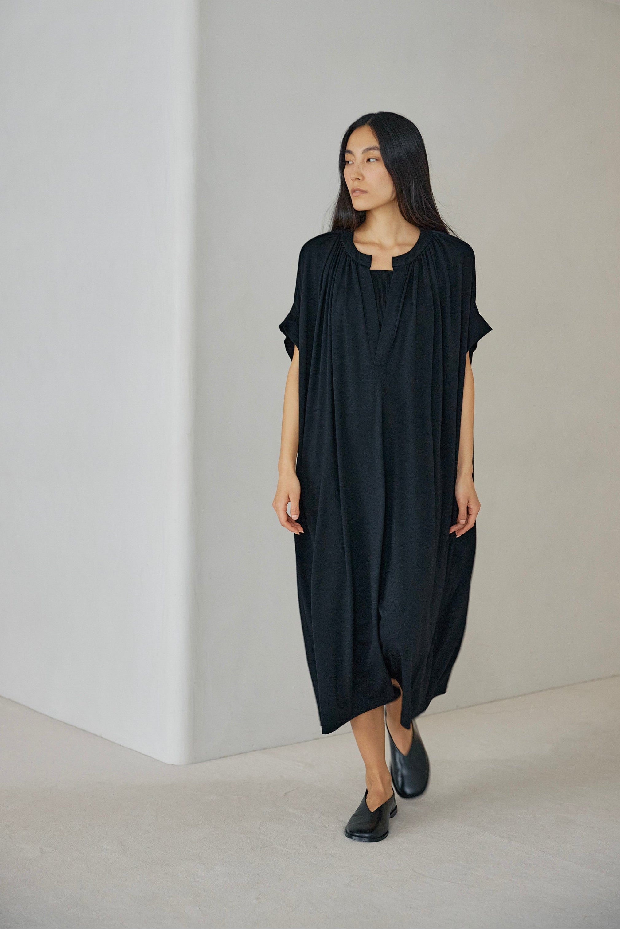 The Summer Dress Edit｜手間なく整う、夏のワンピース