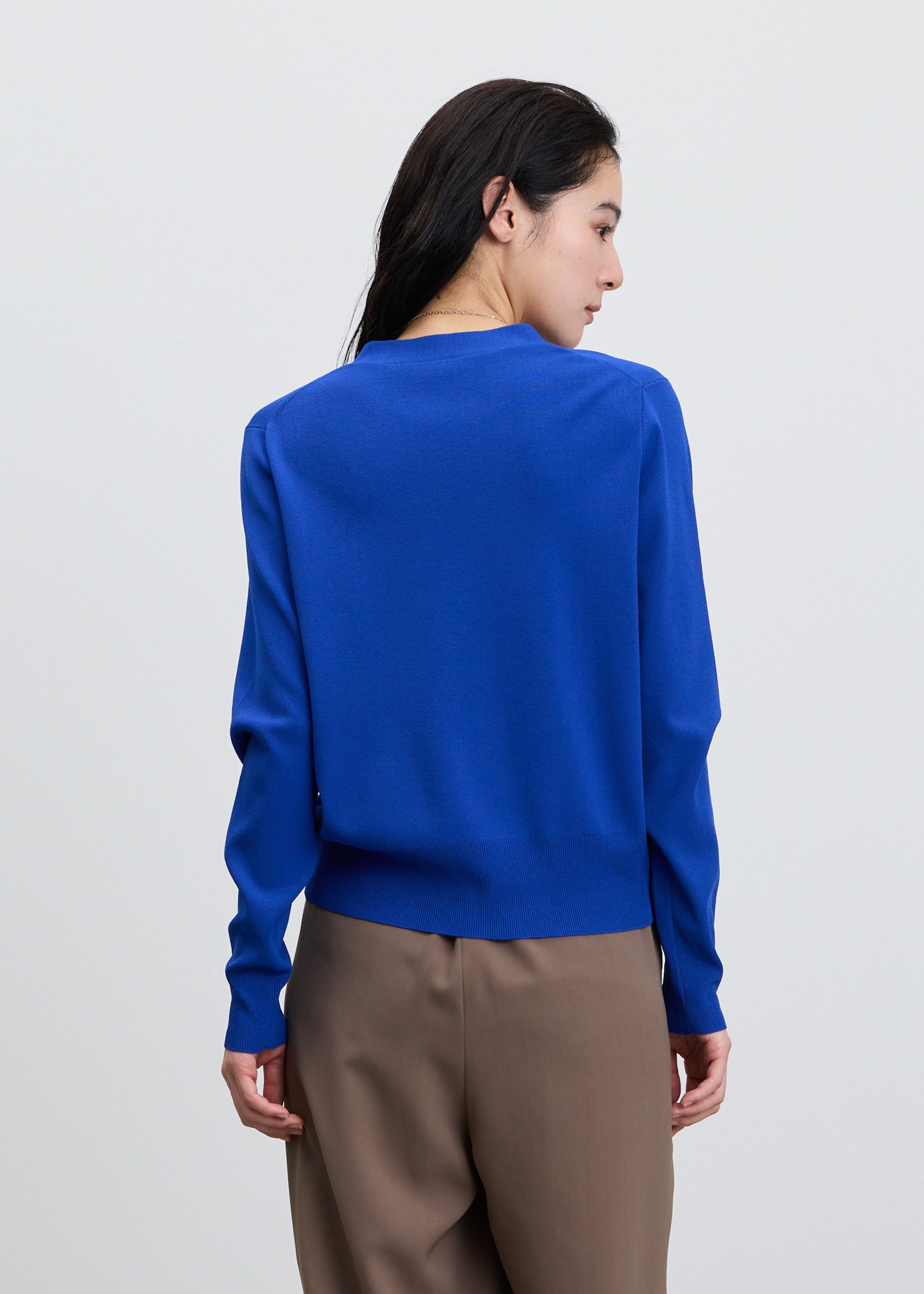 Vネックショートニットカーディガン - SOÉJU online store｜上質な大人