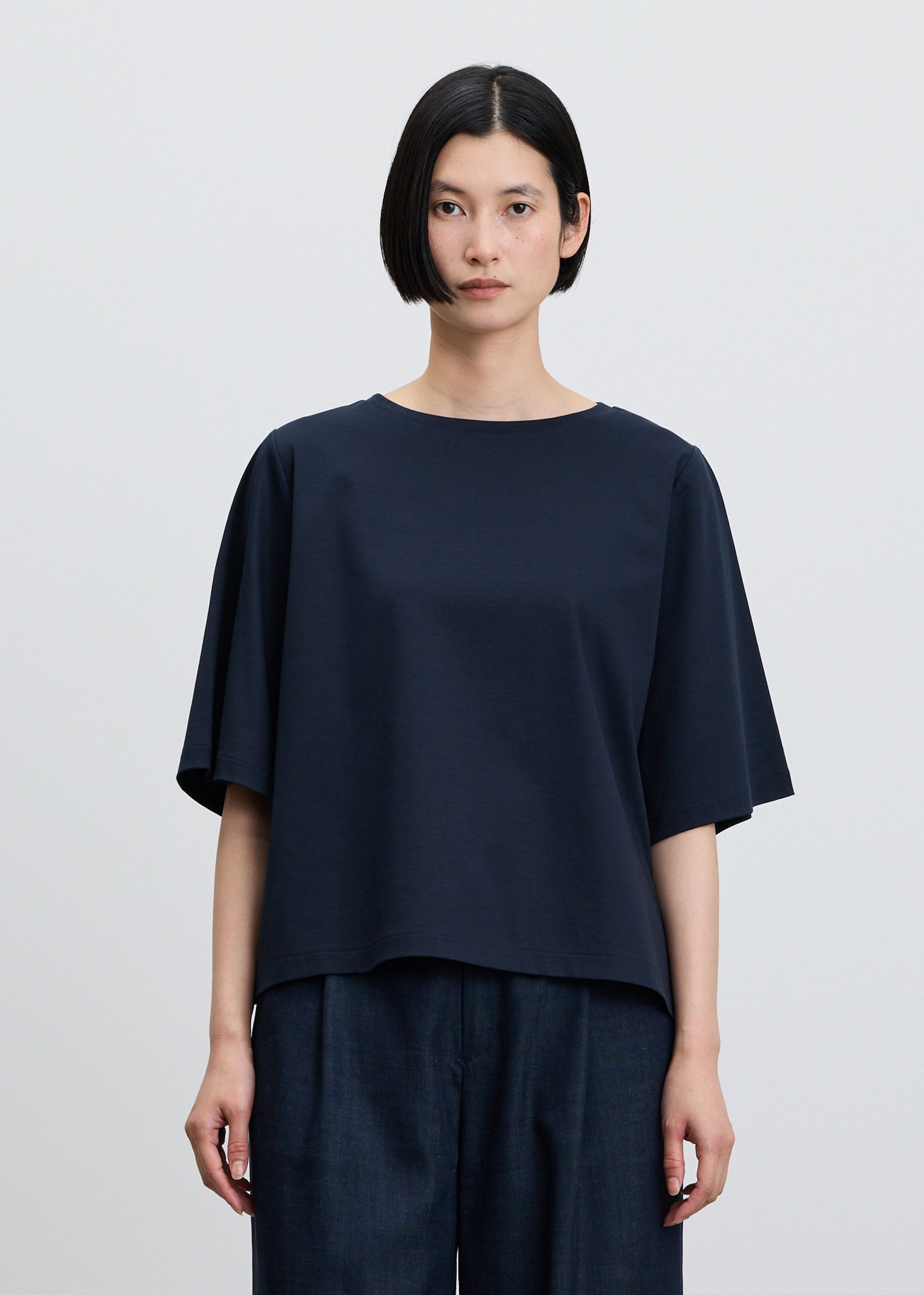 モデル:170cm サイズ:M