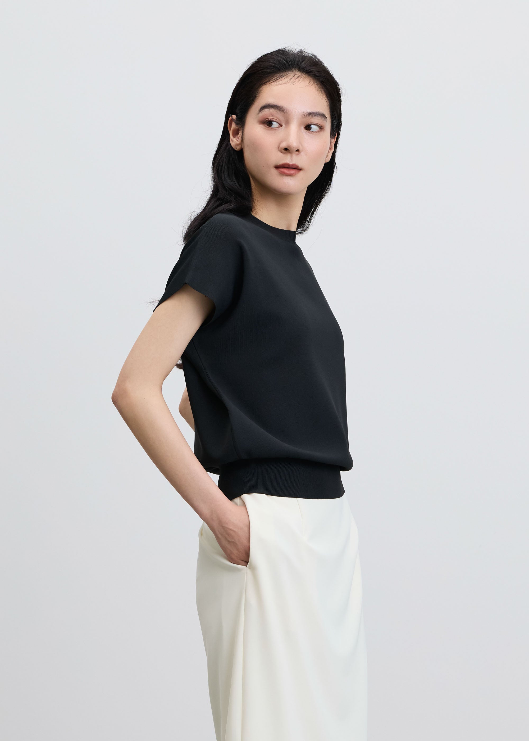 ショートスリーブコクーンニット