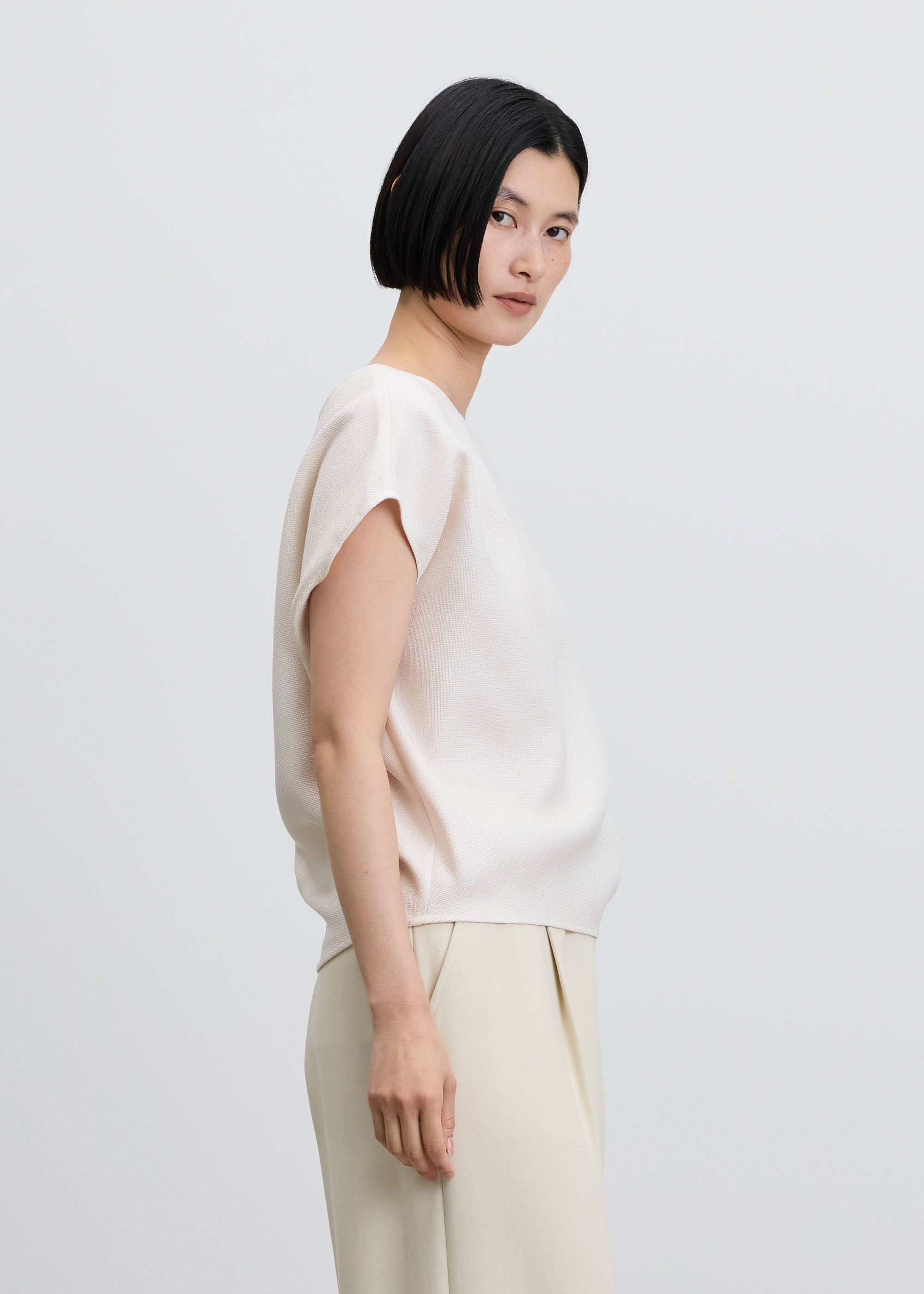 リネーラショートスリーブコクーンブラウス - SOÉJU online store