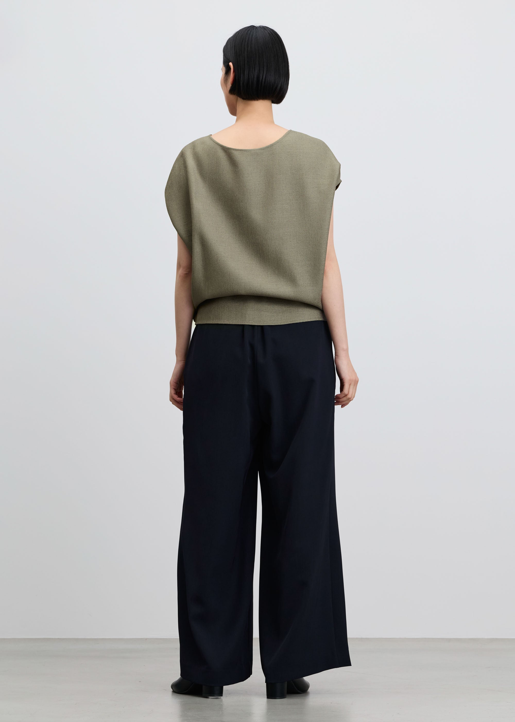 スラントタックワイドパンツ - SOÉJU online store｜上質な大人の女性