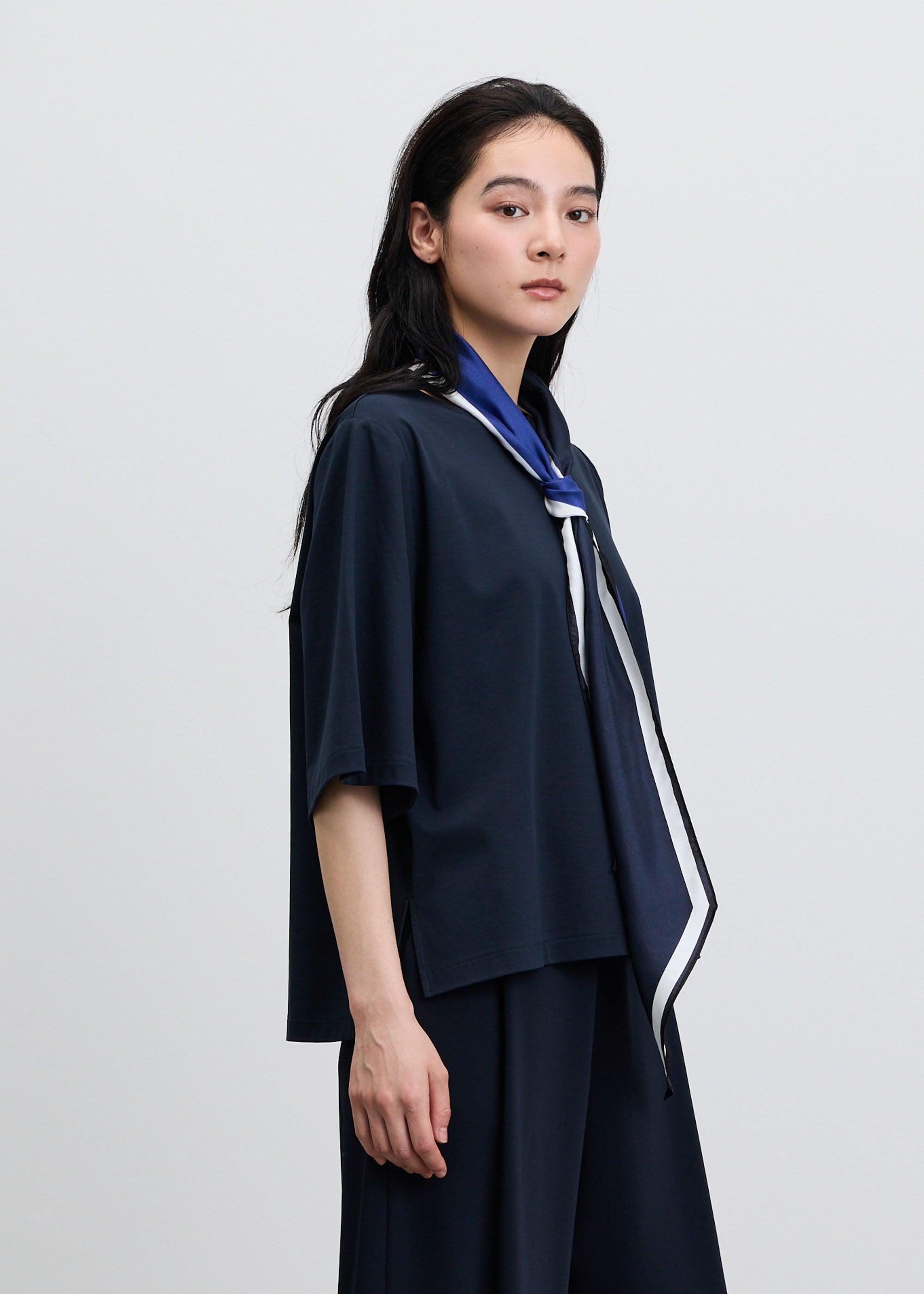 シルク剣先スカーフ- SOÉJU online store｜上質な大人の女性のための
