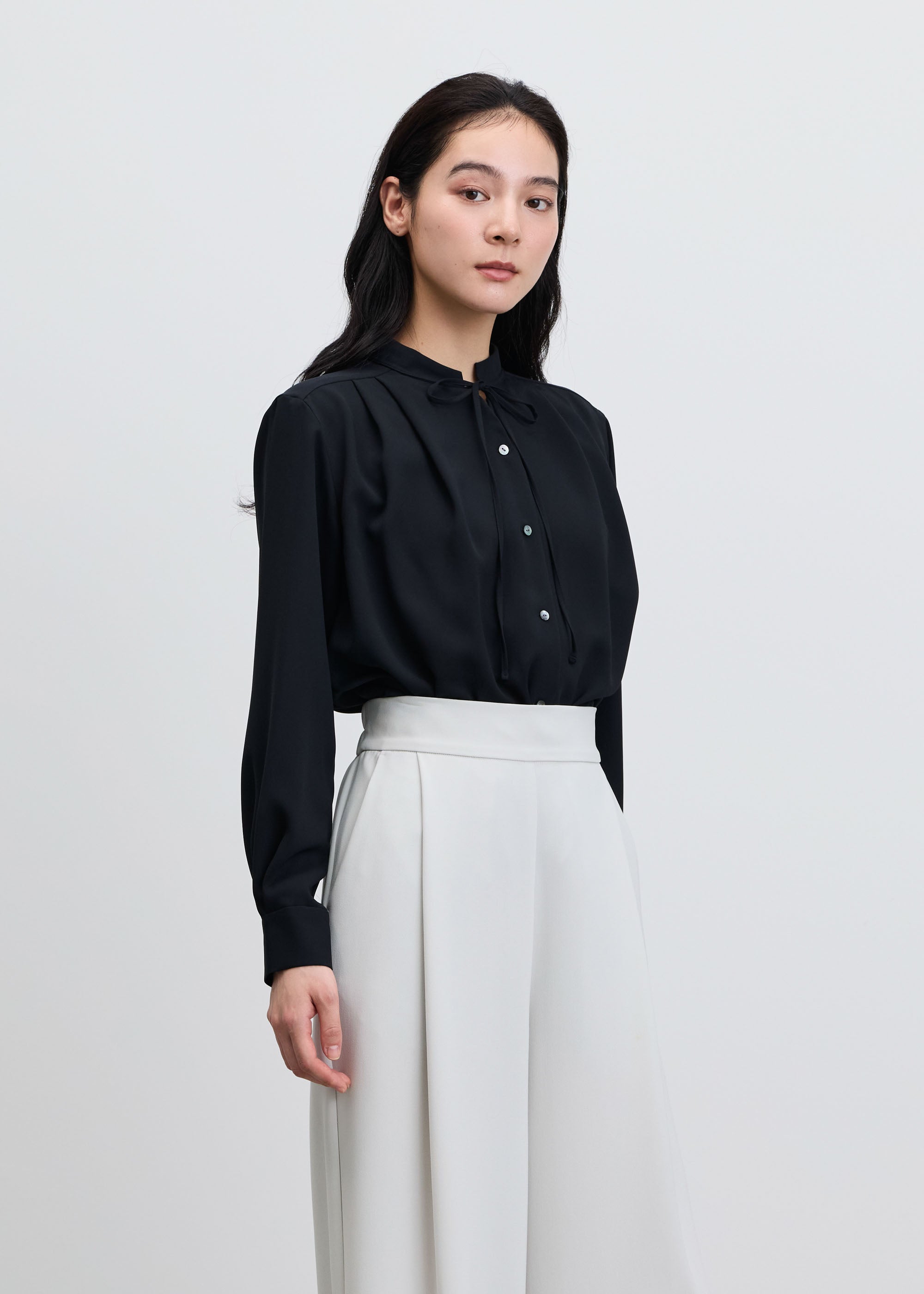 エアリージョーゼットリボンブラウス - SOÉJU online store｜上質な