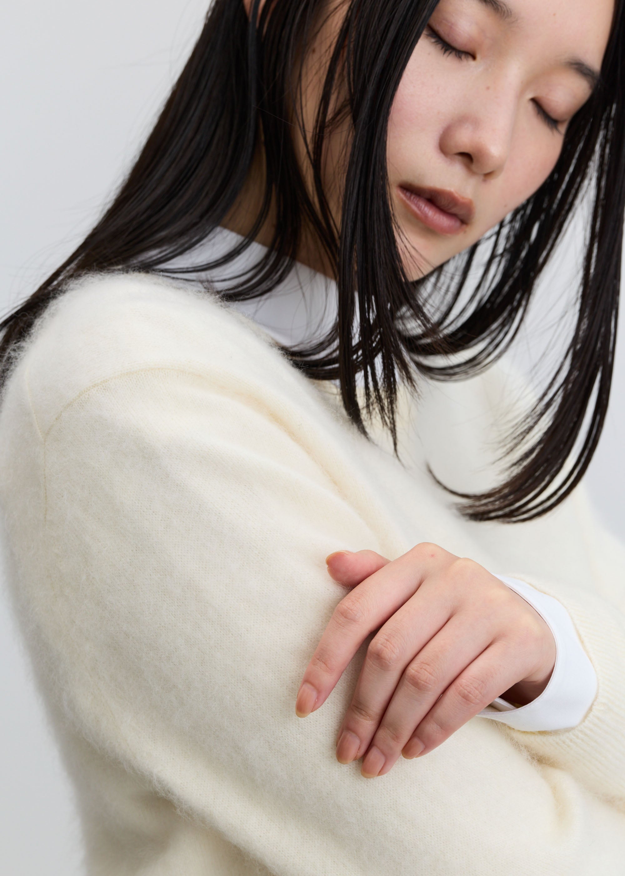 クルーネックファーニット
