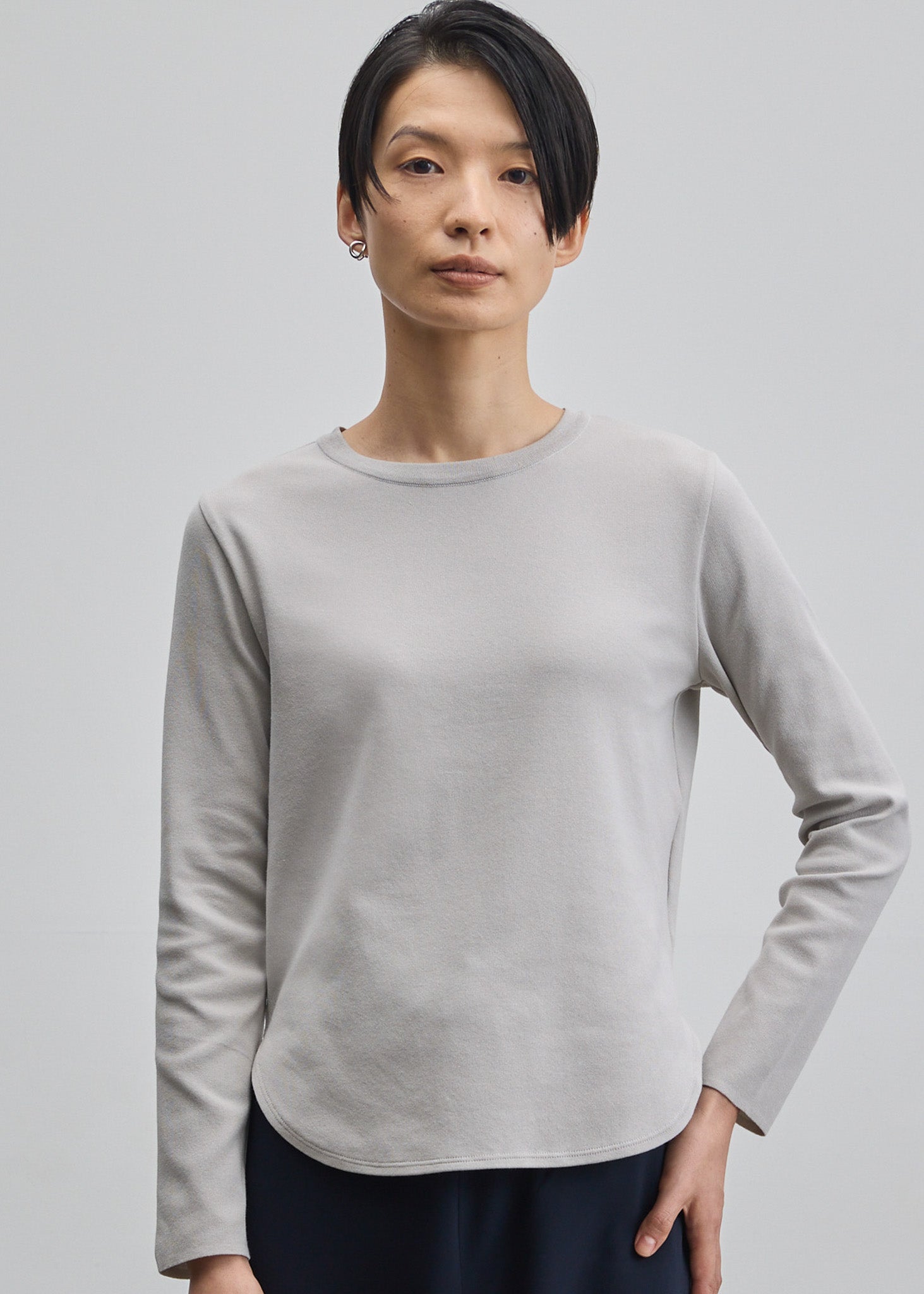 ロングスリーブニットソー