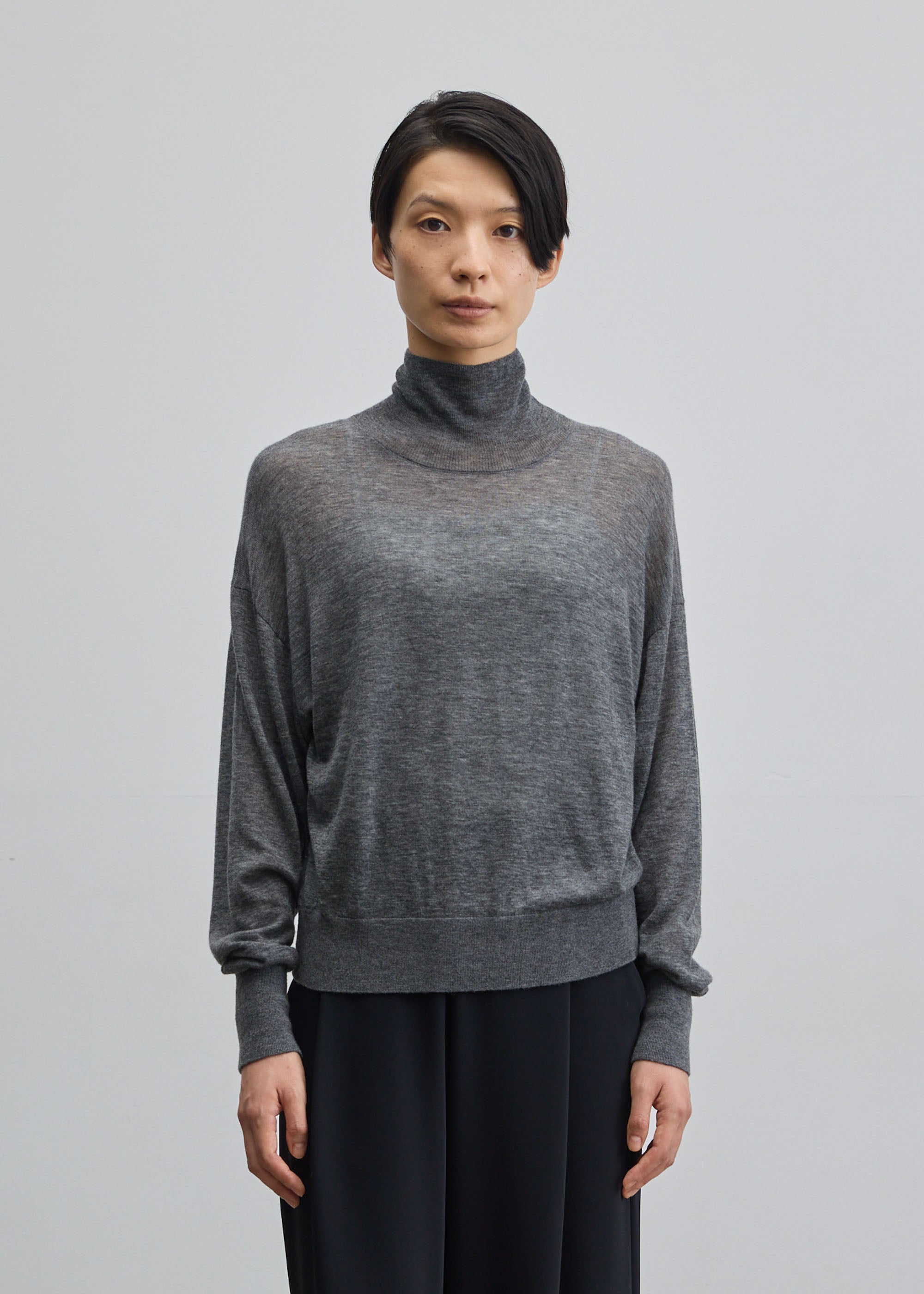 モデル:170cm サイズ:M