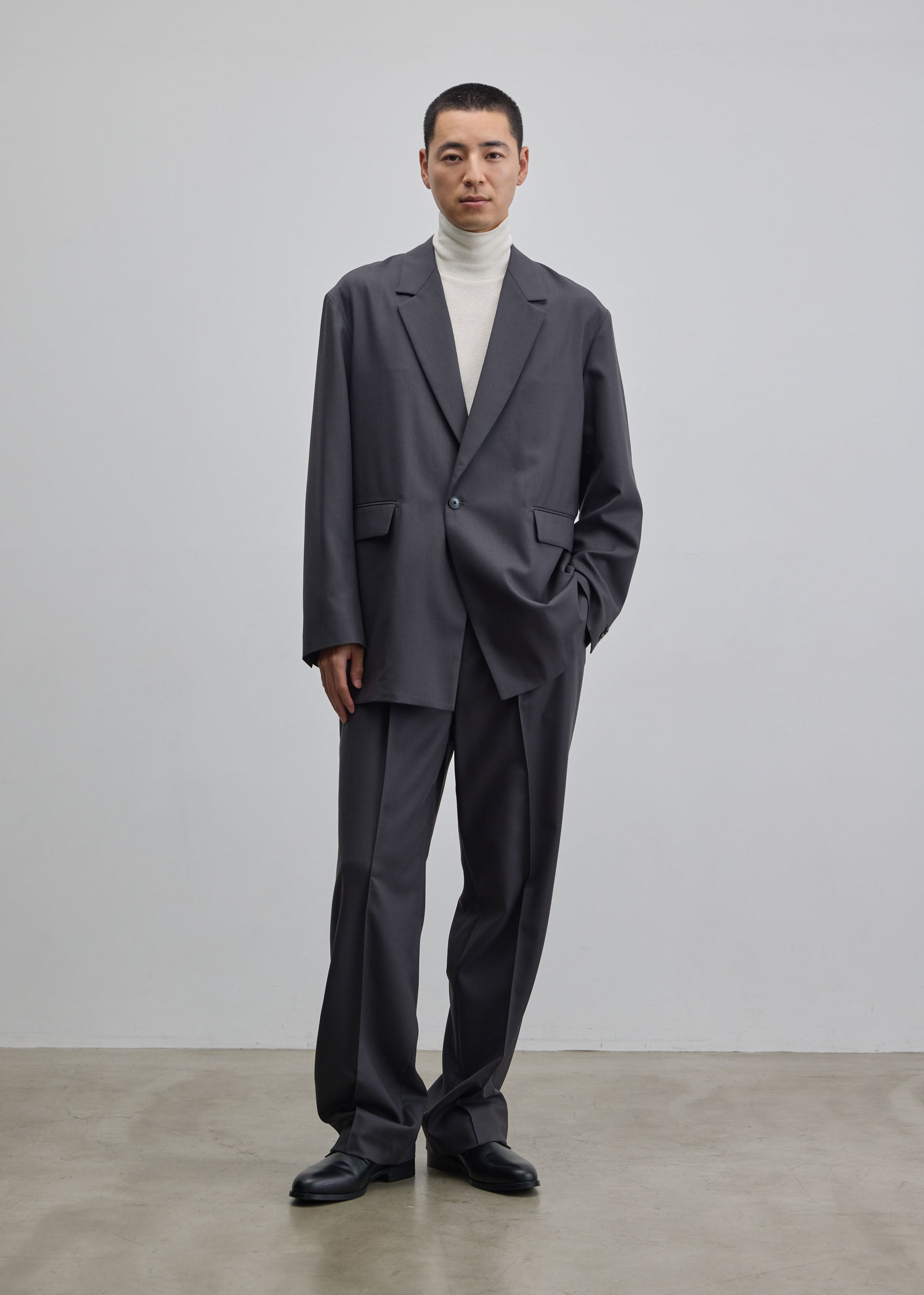 モデル:185cm サイズ:04