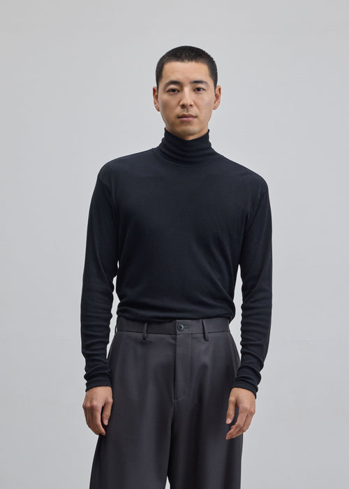 モデル:185cm サイズ:04